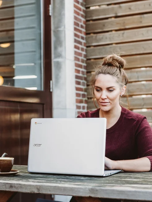 how-to-promote-blog-post-in-newsletter-1.jpg