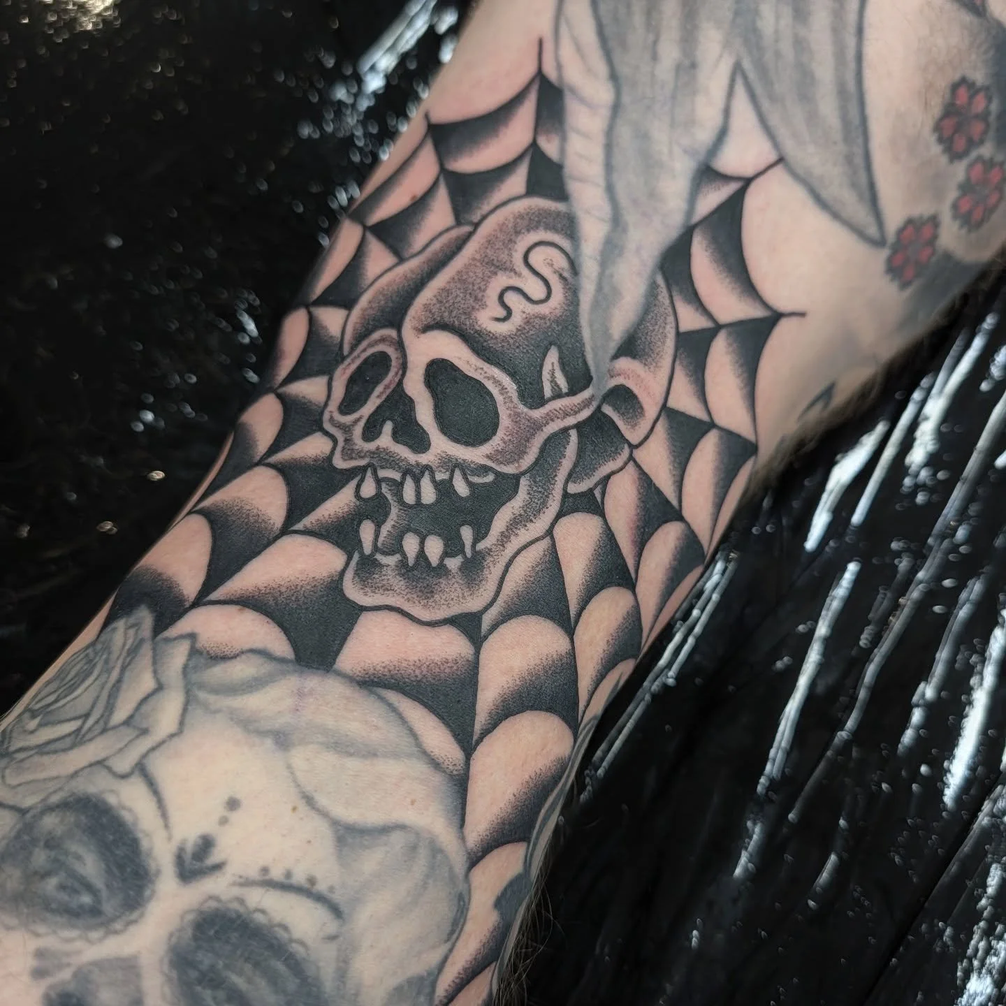 Filled a gap on the back of Oliver's knee yesterday, sat like a champ. Thanks again mate!