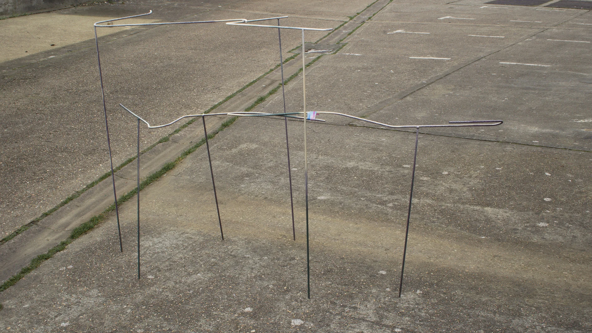 2019 210 x 150 x 47 cm iron, stone effect, stripped swimming cup