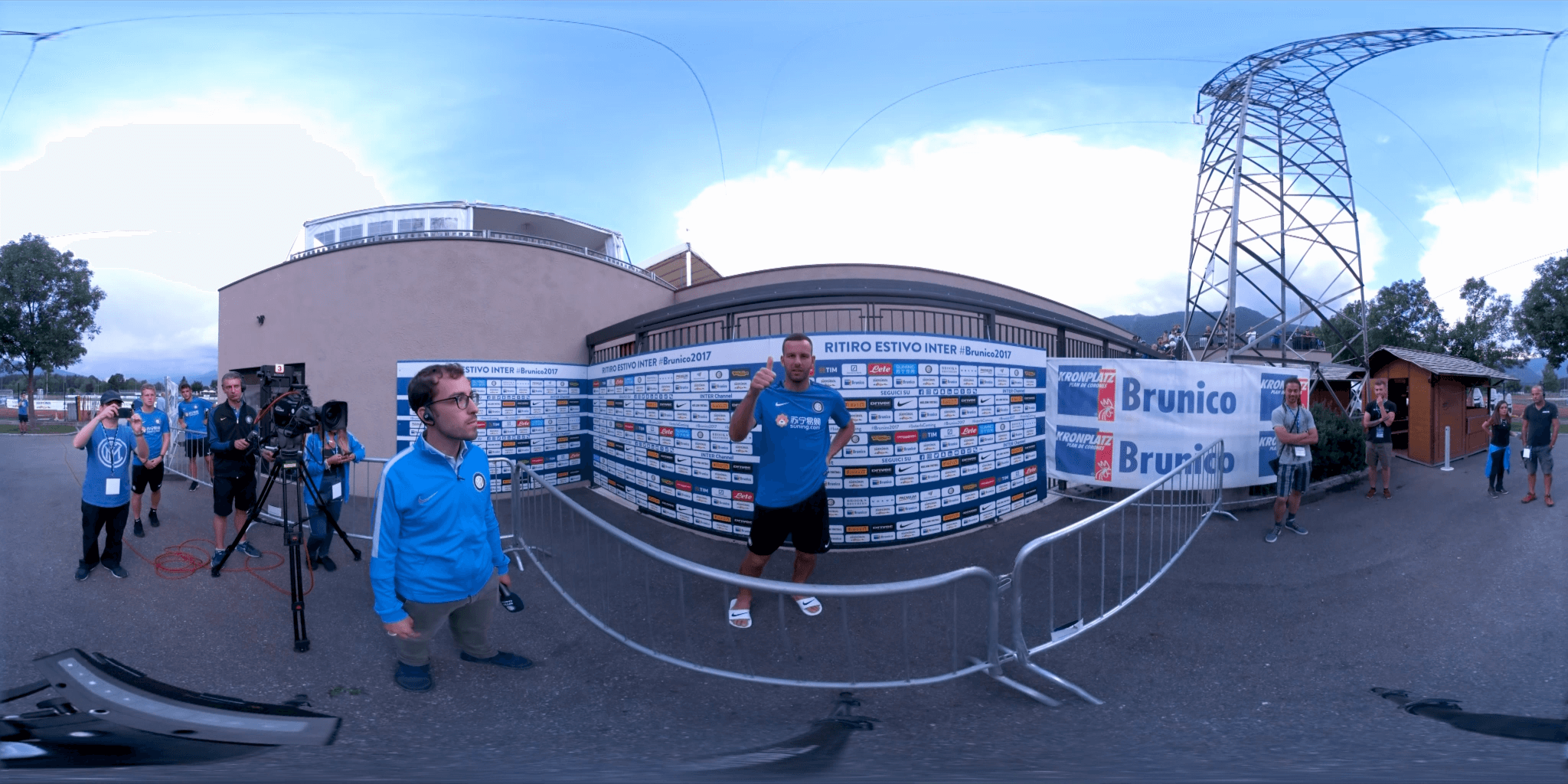 Inter VR Edit_English_360_TB (0-01-18-18).png