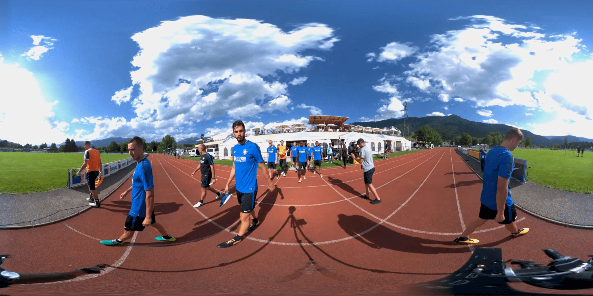 Inter VR Edit_English_360_TB (0-00-38-22).png
