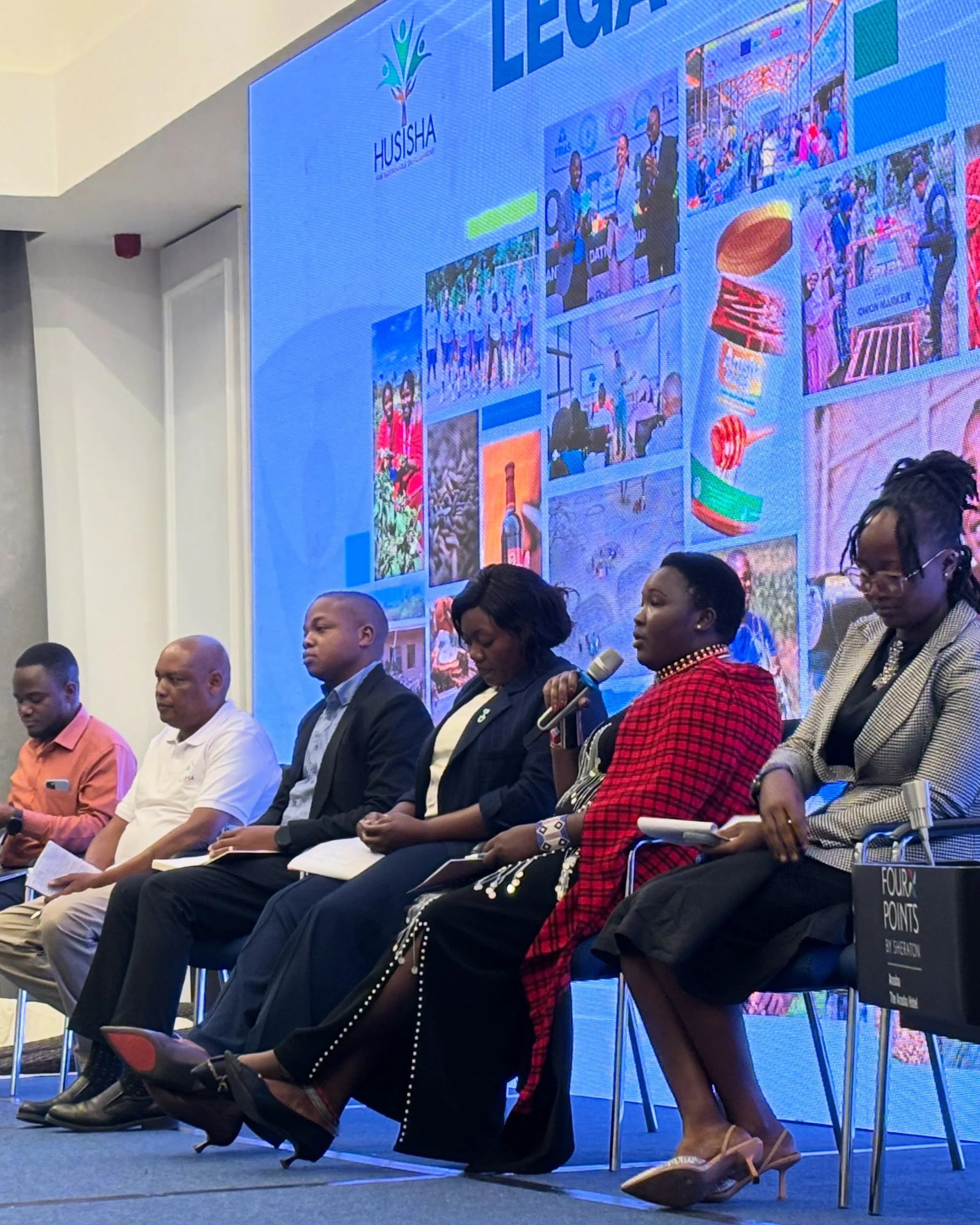Yhteisty&ouml;ll&auml; syntyy muutosta, joka jatkuu hankkeen j&auml;lkeenkin. 🌱

Greener Tanzania -hankkeemme tulee p&auml;&auml;t&ouml;kseen. Hankkeen p&auml;&auml;t&ouml;sjuhla j&auml;rjestettiin osana HUSISHA-ohjelman closing event -tilaisuutta, 