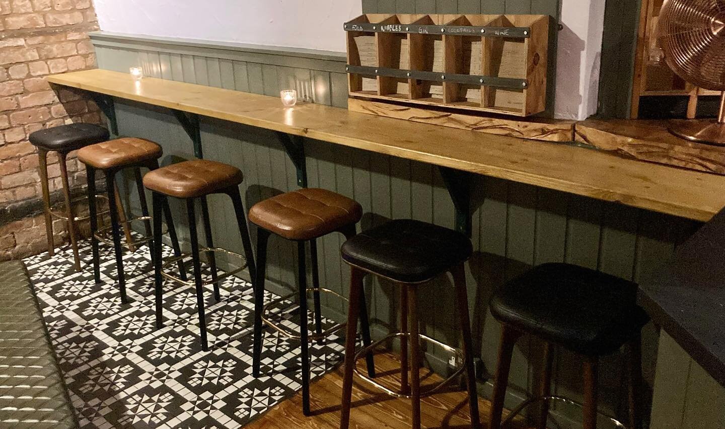 Sexy new stools for a sexy new bar. Come and perch this weekend. 

#independentchester #familybusiness #bespokefurniture #foreverrenovating #cornerhousechester #livemusic #tiledfloor #bardecor