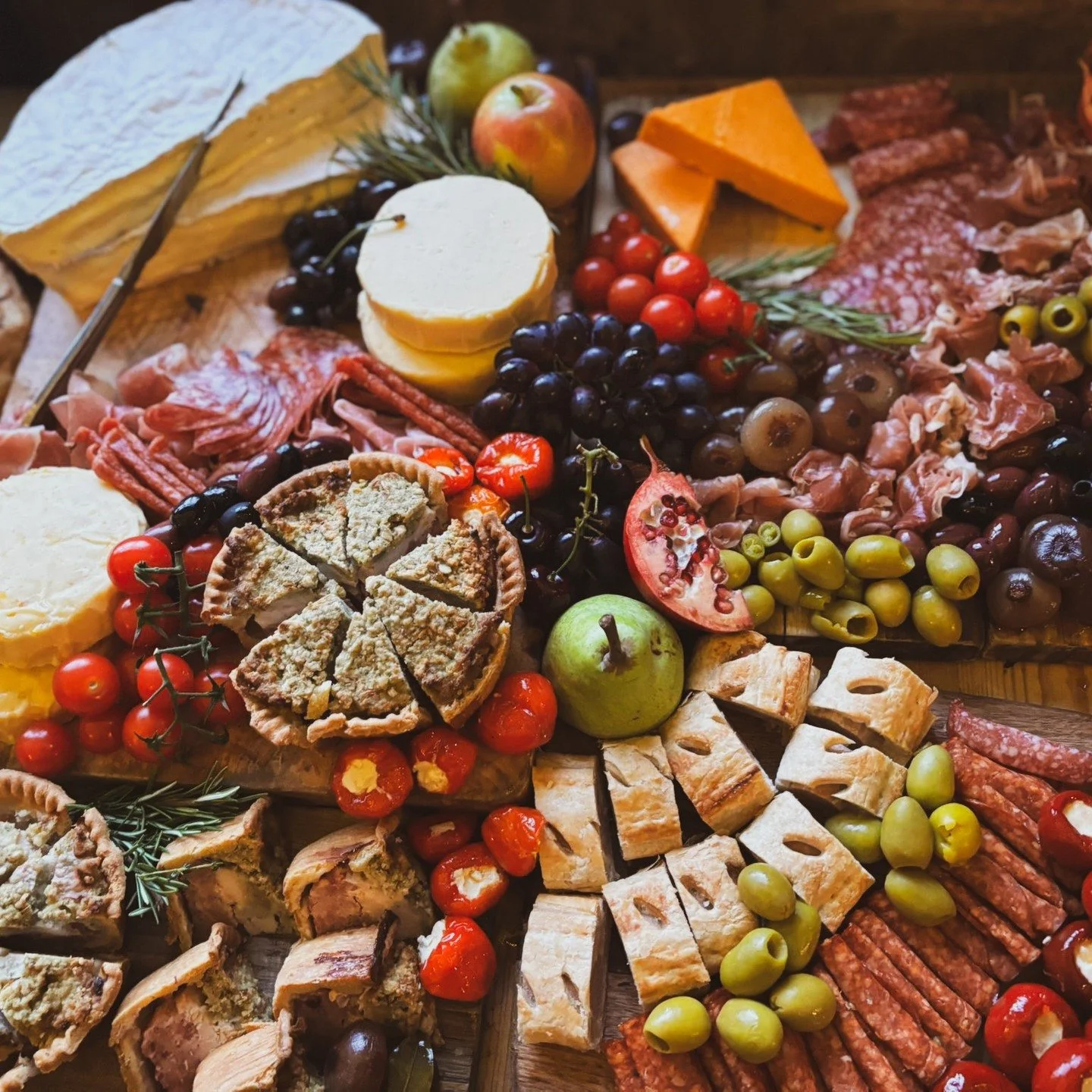 Check out this absolute feast from a recent 60th in our free-to-hire function room! Could you resist?
Our party host chose from a range of catering options for different budgets, from pizza and chips to curry, but he went for this spectacular graze