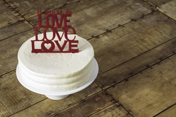 red-velvet-cake-sense-gluten.jpg