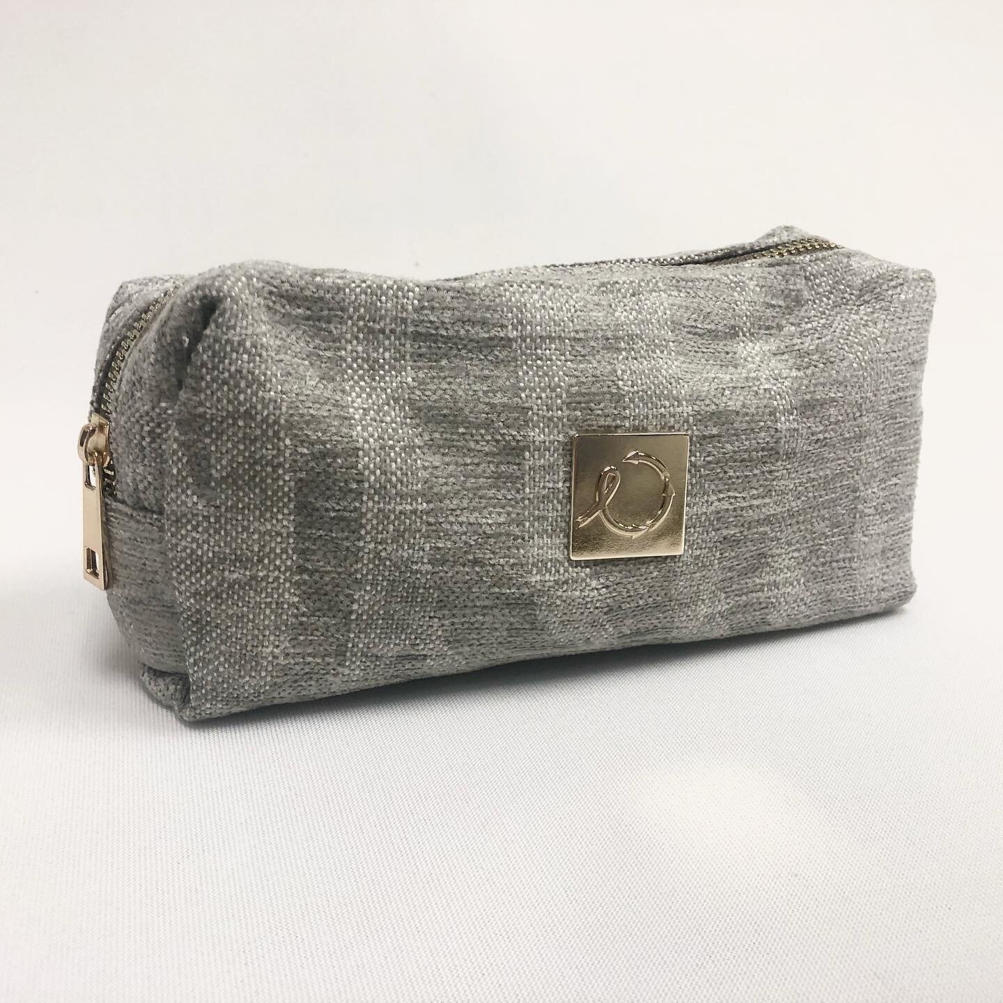 The Nadia is a great makeup bag, but also the perfect pencil pouch for school supplies! ✏️✂️ Check out our highlights to see where you can shop for a Nadia bag near you! ♻️💜 #makeupbag #pencilpouch #upcycledbag #upcycle #sustainablefashion #reducewa