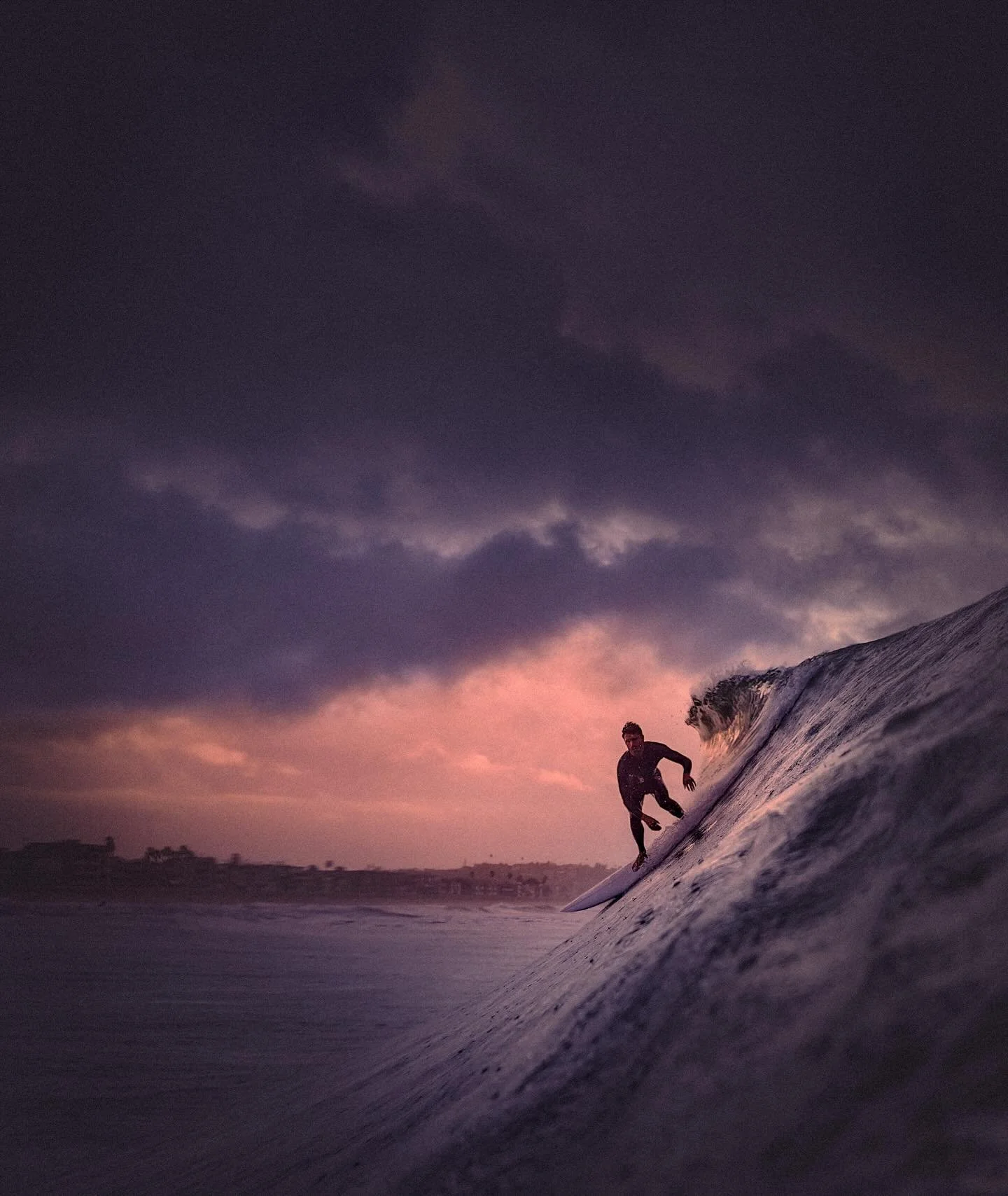 WEATHER PATTERNS 001a
...
A lone rider navigates a large formation with ease. 

#newwave 
#waveporn 
#theperfectwave 
#1x 
#artclassified 
#bnw_switzerland 
#minimalism
#trappingtones 
#aov 
#gameoftones 
#thesurfersjournal 
#aquatech_imagingsolution