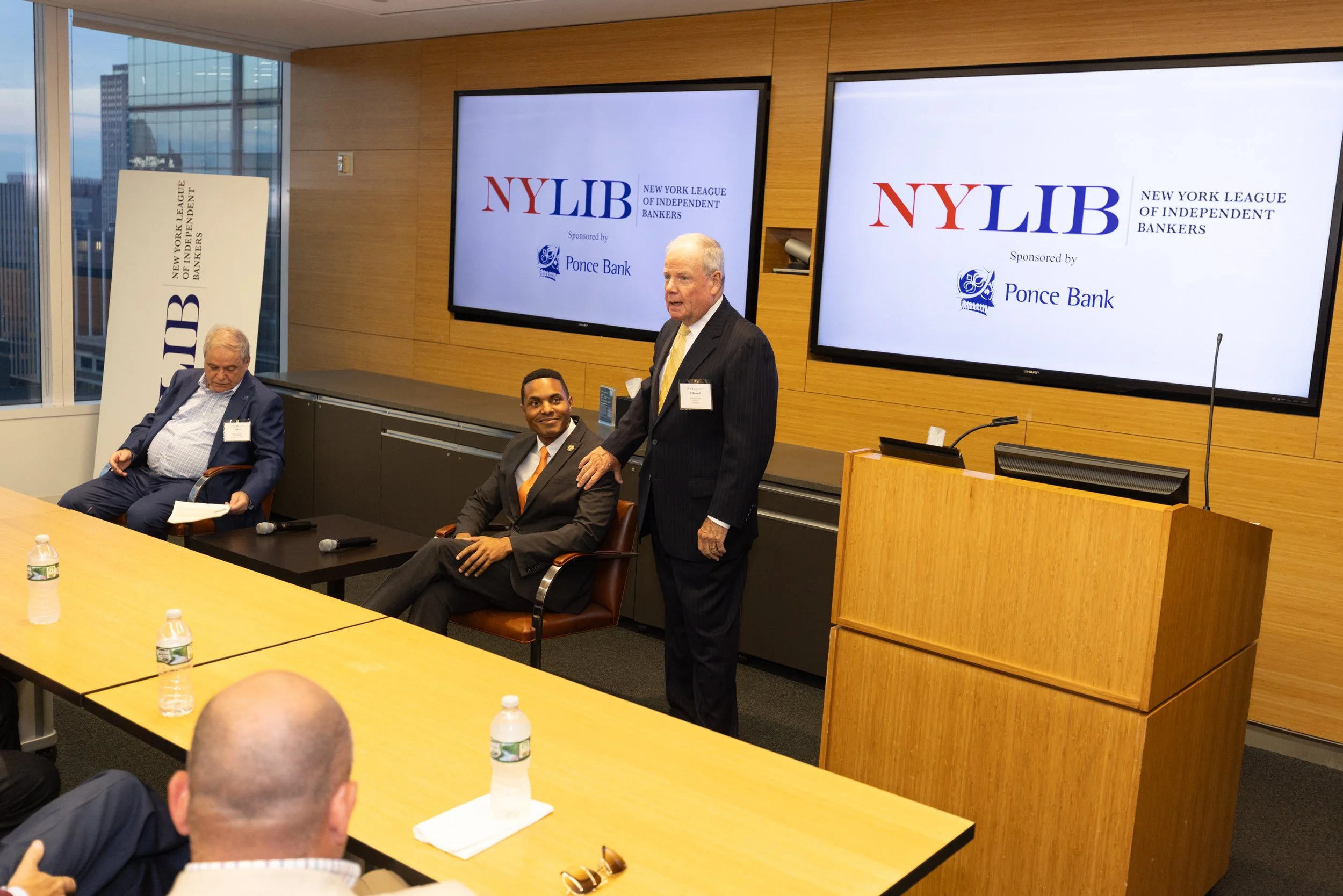 NYLIB26Oct-82.JPG