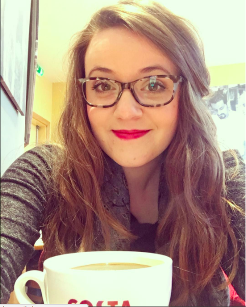 here am I on the very day, selfie-ing for the sake of the family (or instagram 🙃.