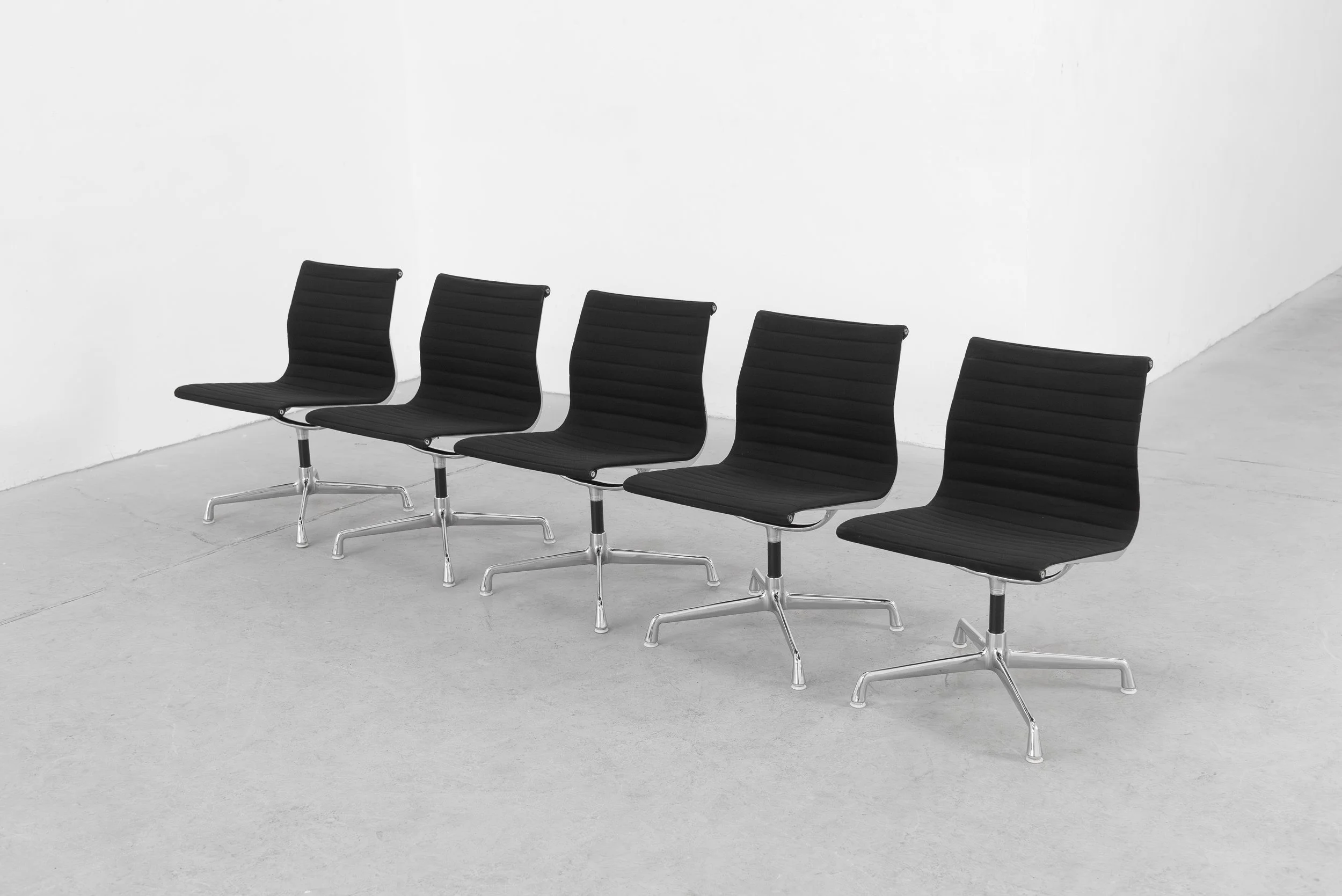 eamesd 5er gruppe nicht drehbar vntg-2.jpg