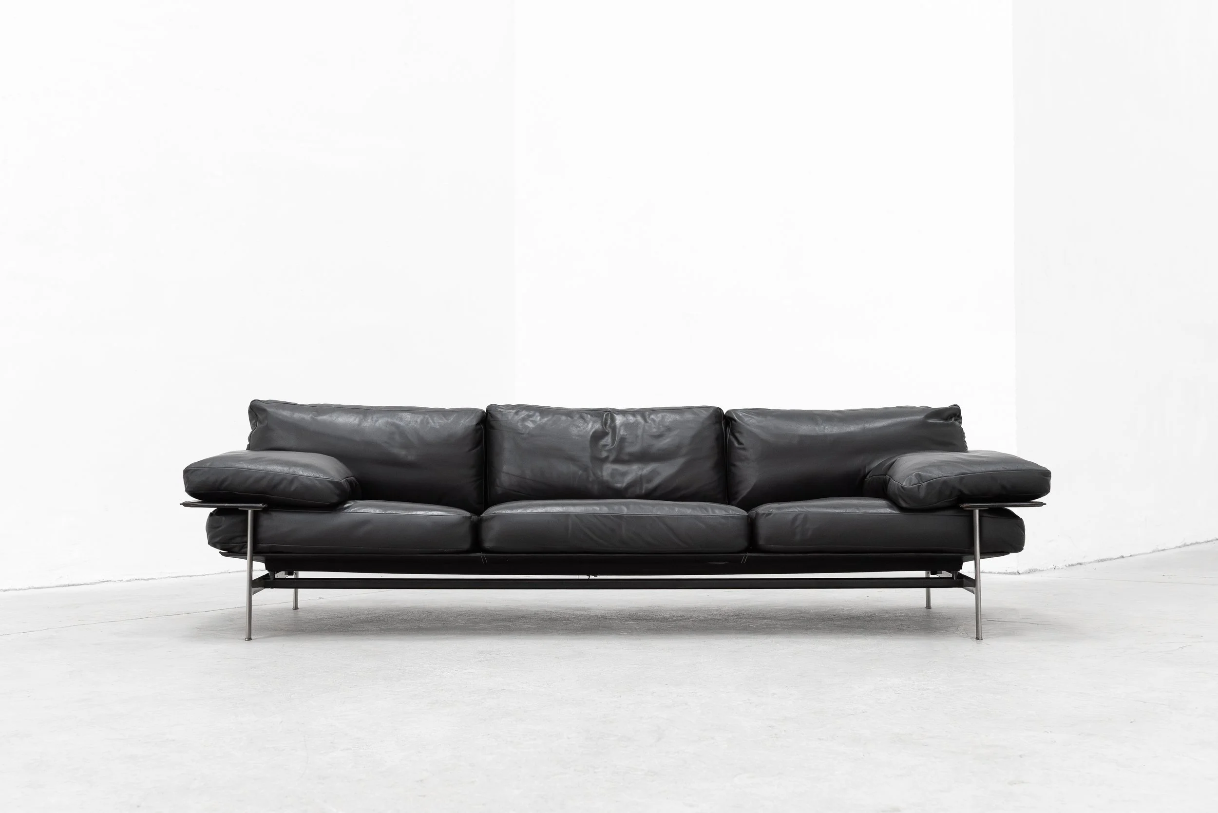 "Diesis" Dreisitzer Sofa von Antonio Citterio & Paolo Nava für B&B Italia in schwarzem Leder, Italien 1979