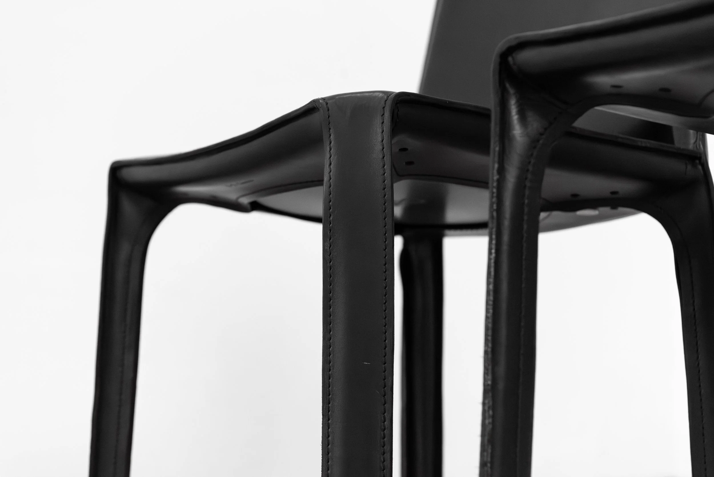 4x cab chair mario bellini cassina schwarz-8.jpg