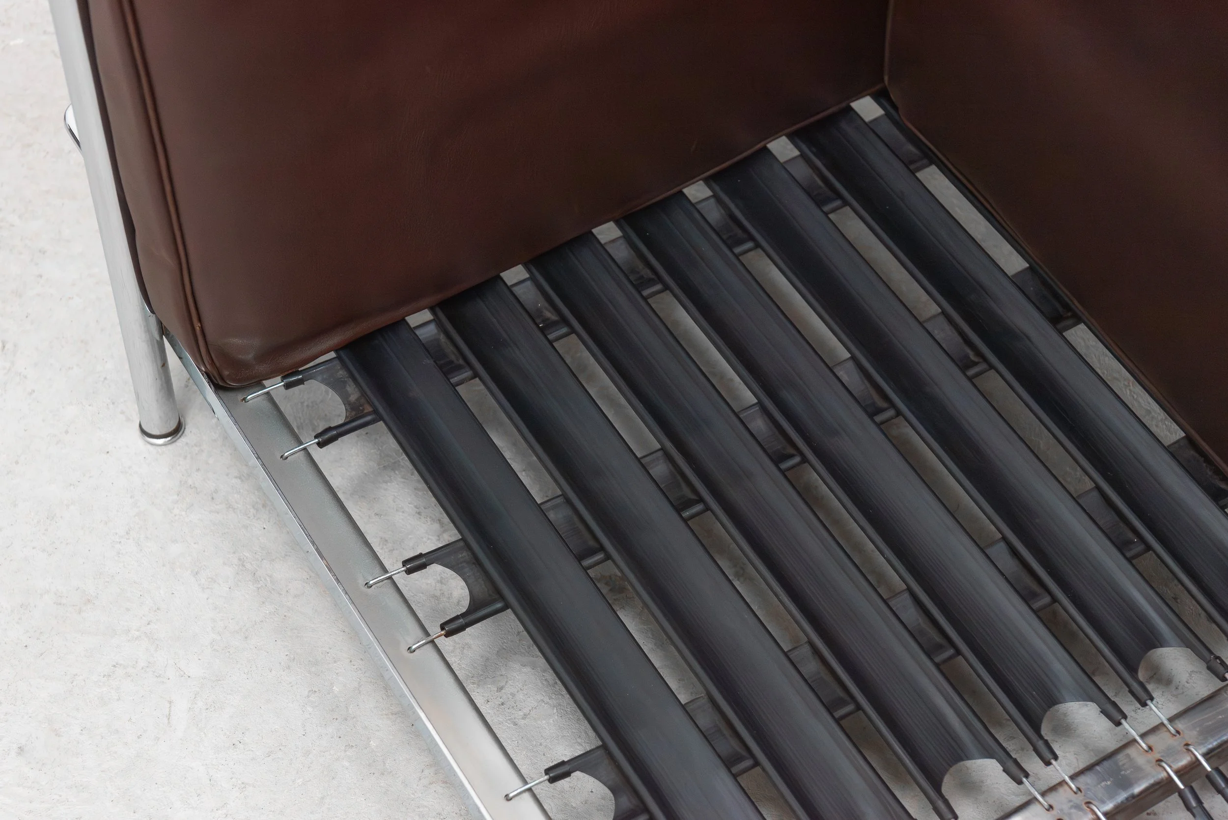 lc2 gruppe sofa sessel braun_-26.jpg