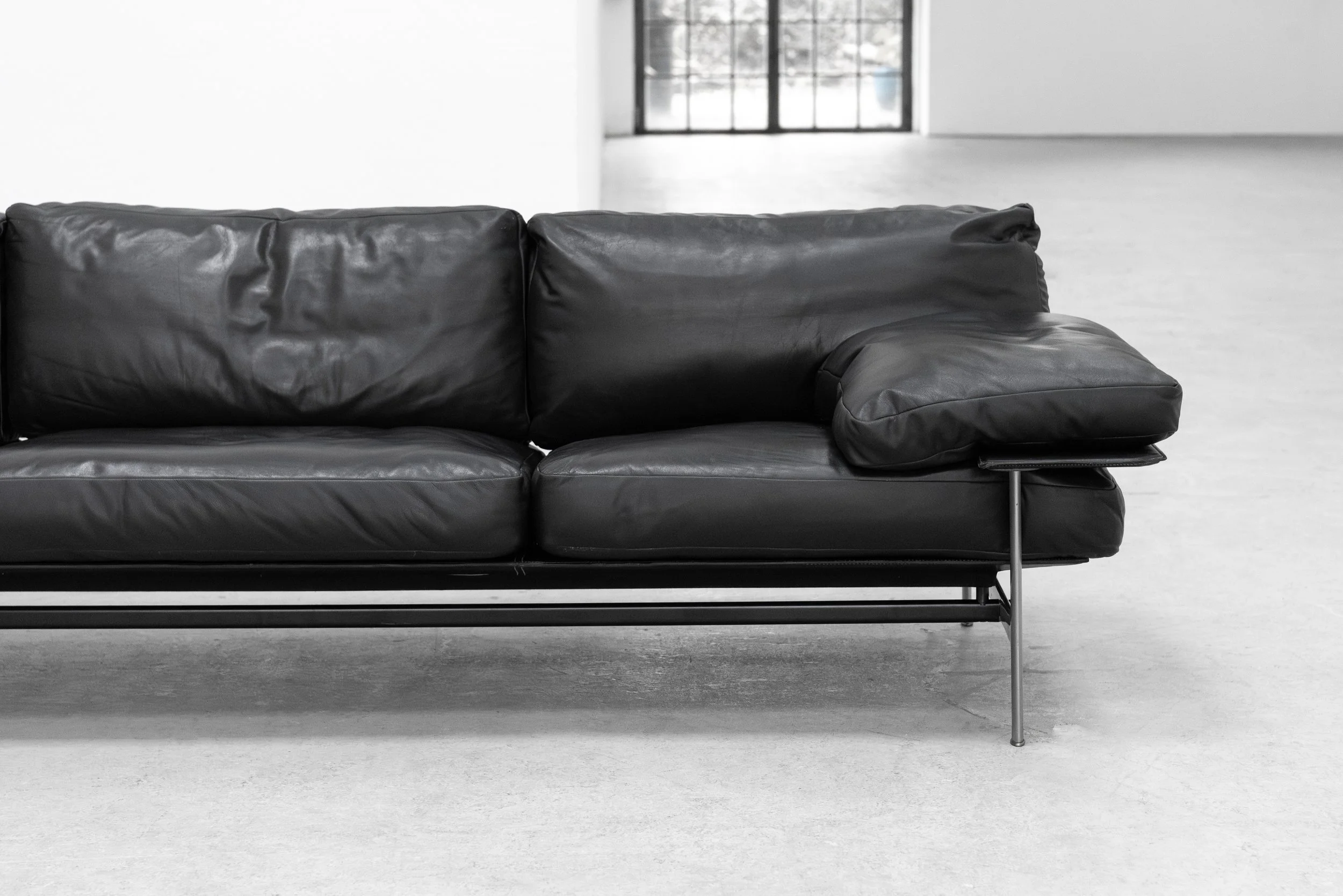 diesis sofa schwarz-6.jpg