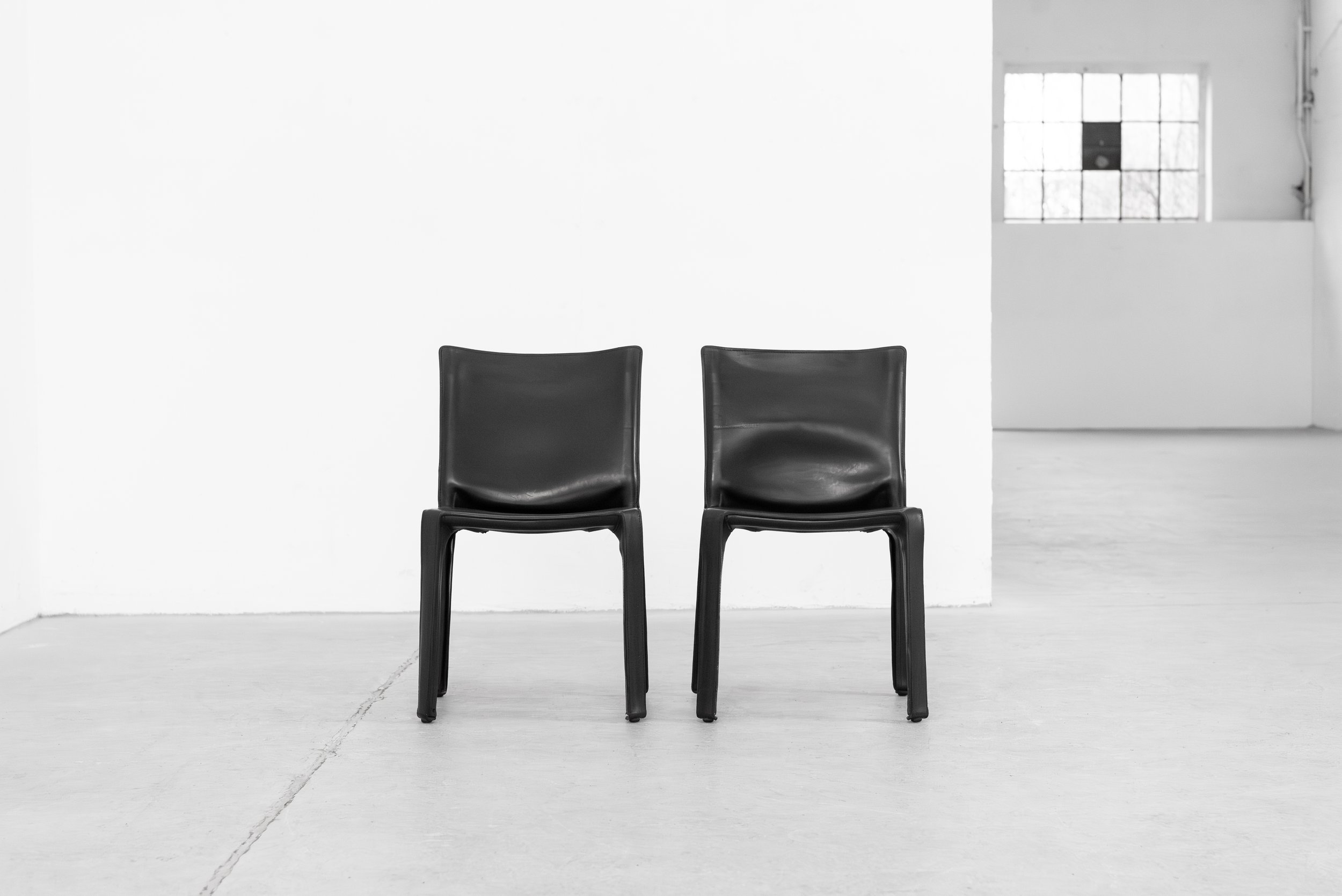 4x cab chair mario bellini cassina schwarz.jpg