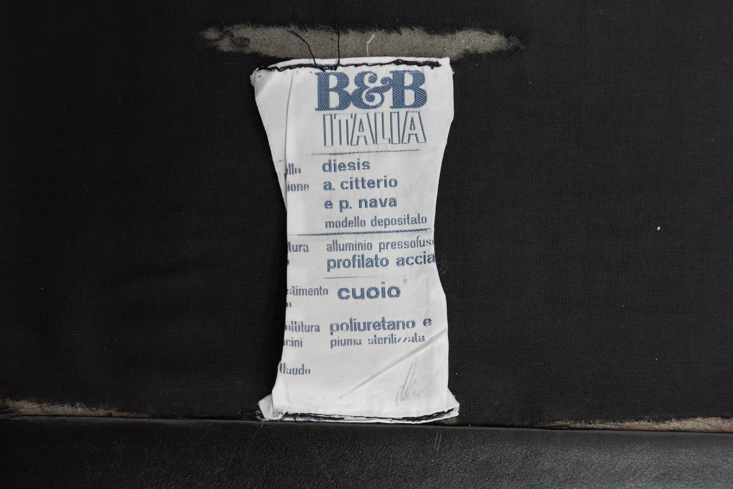 diesis sofa schwarz-18.jpg