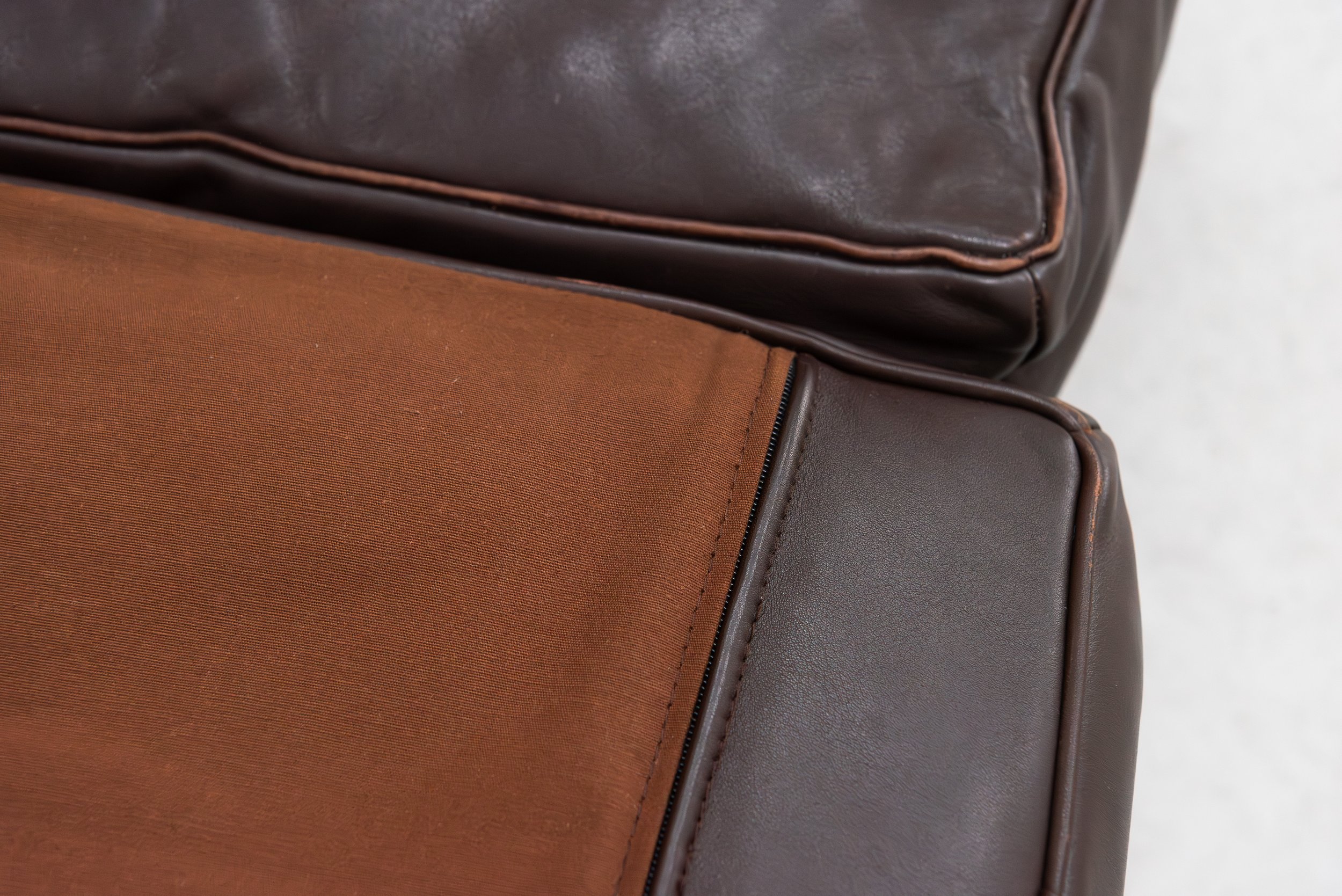 lc2 gruppe sofa sessel braun_-27.jpg