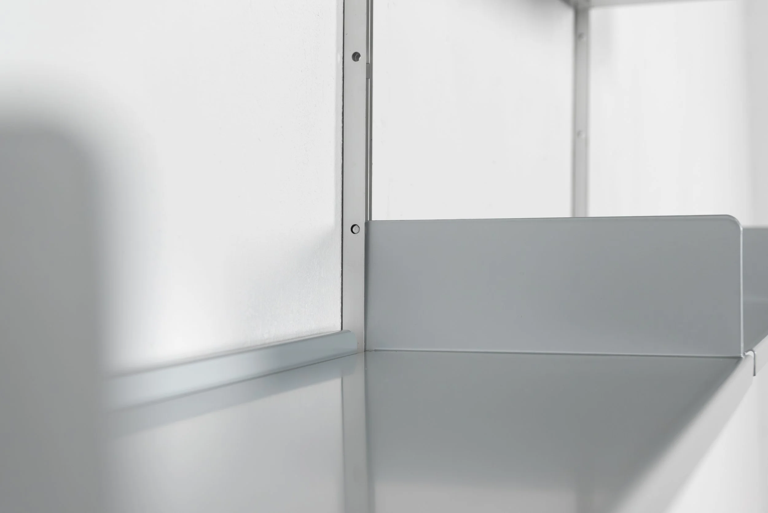 vitsoe 606 regal metall silber-13.jpg