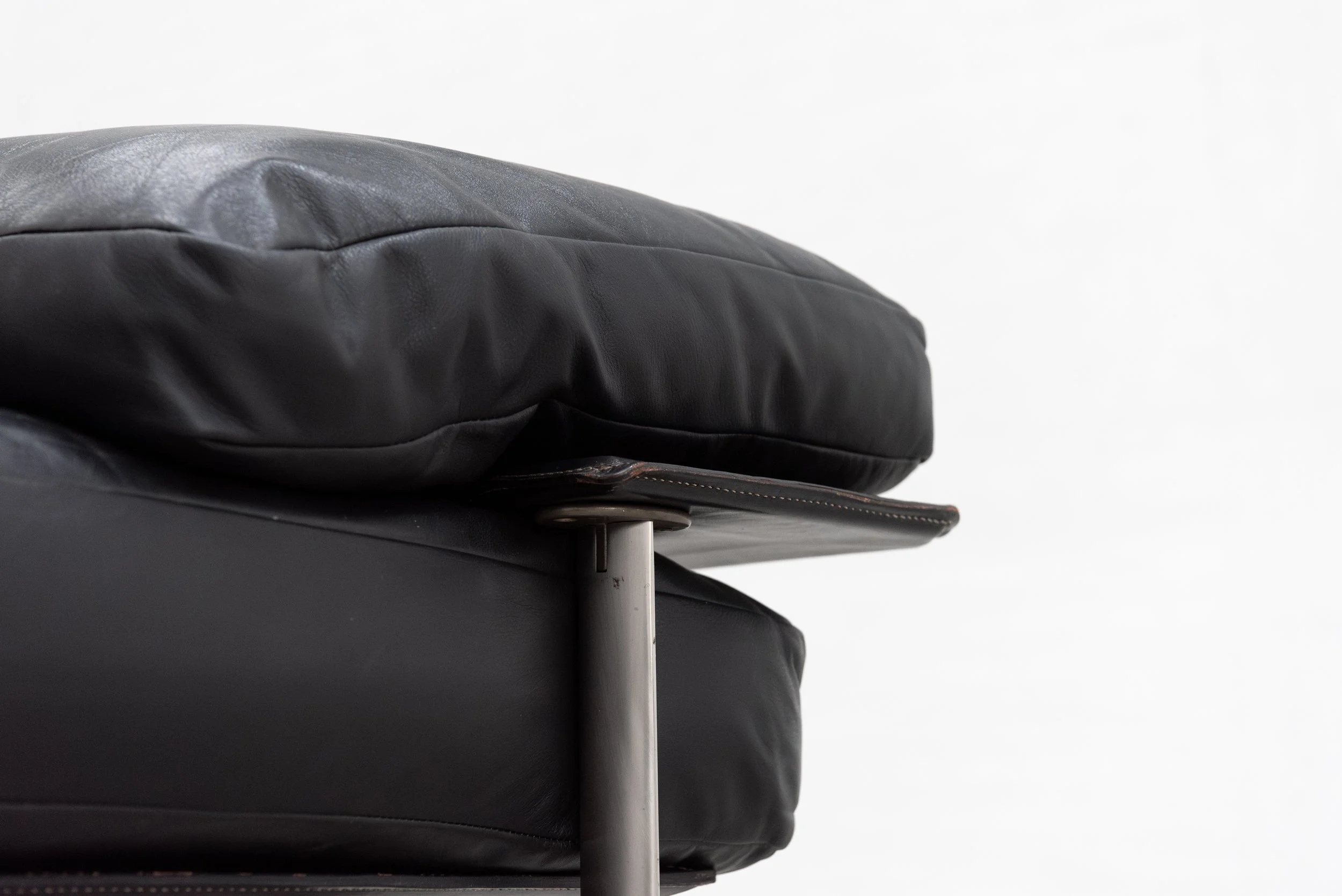 diesis sofa schwarz-11.jpg