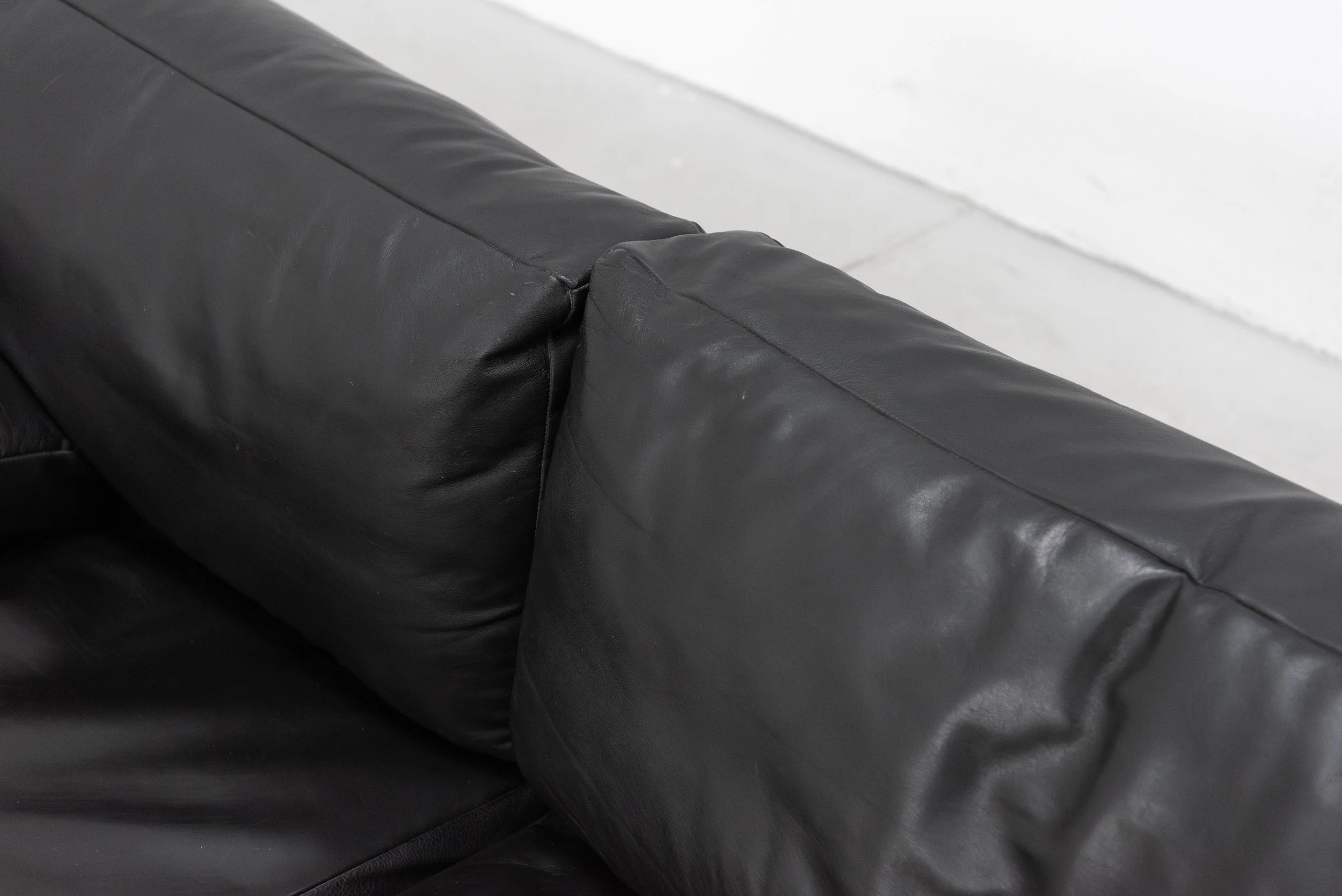 diesis sofa schwarz-13.jpg