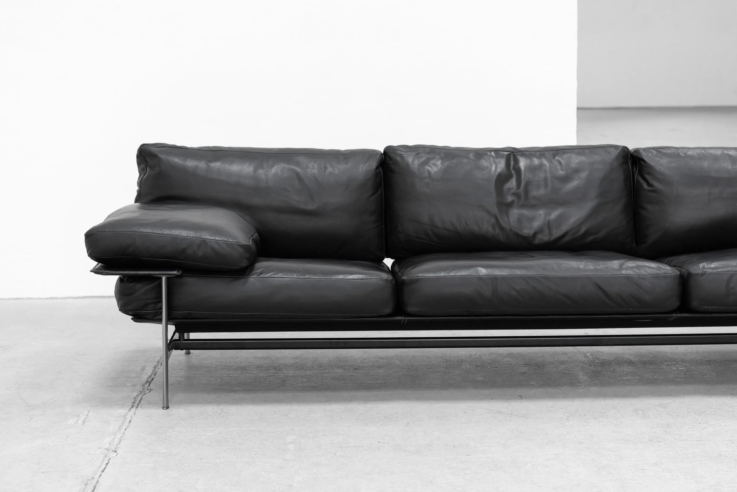 diesis sofa schwarz-5.jpg
