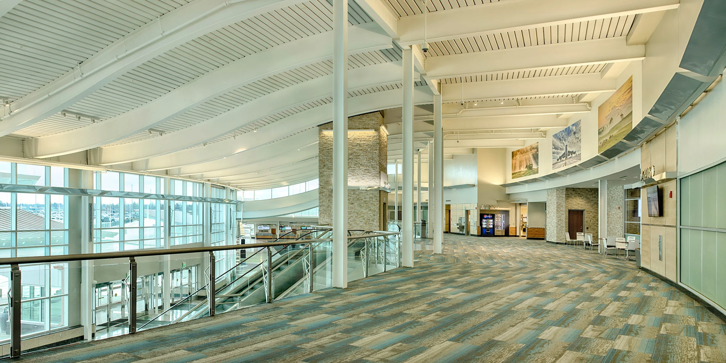 Minot_Airport_0005.jpg