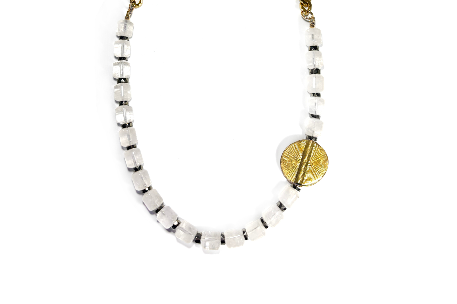 rock quartz medallion detail.png