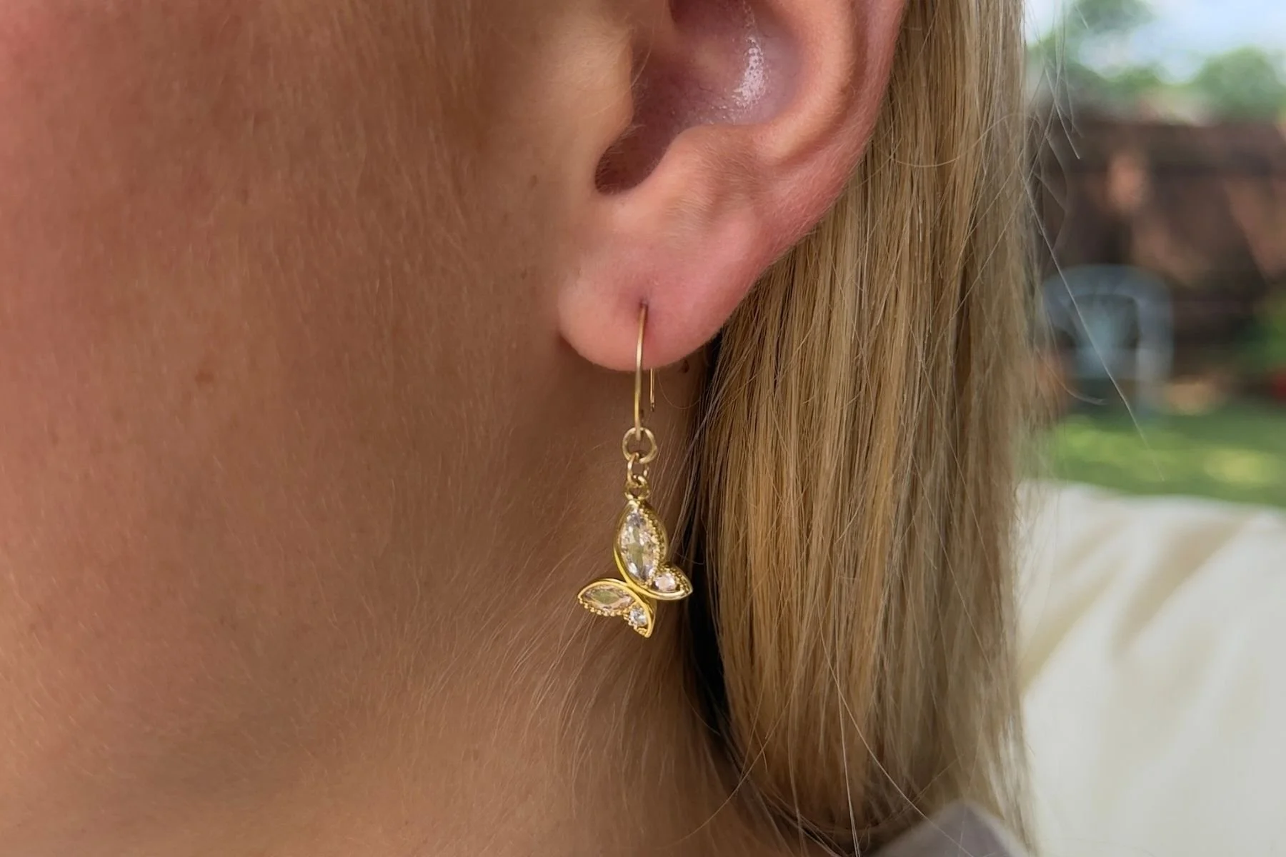 BUTTERFLY HOOK.jpg