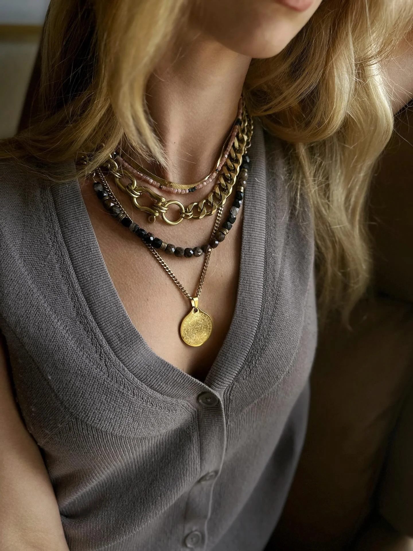 Earthy meets edge. The new Petrified Wood and Black Tourmaline style pairs deep espresso and soft blush tones with the bold form of the Shackle: Trio. Layered together, they strike the perfect balance of warmth and contrast &mdash; redefining stateme