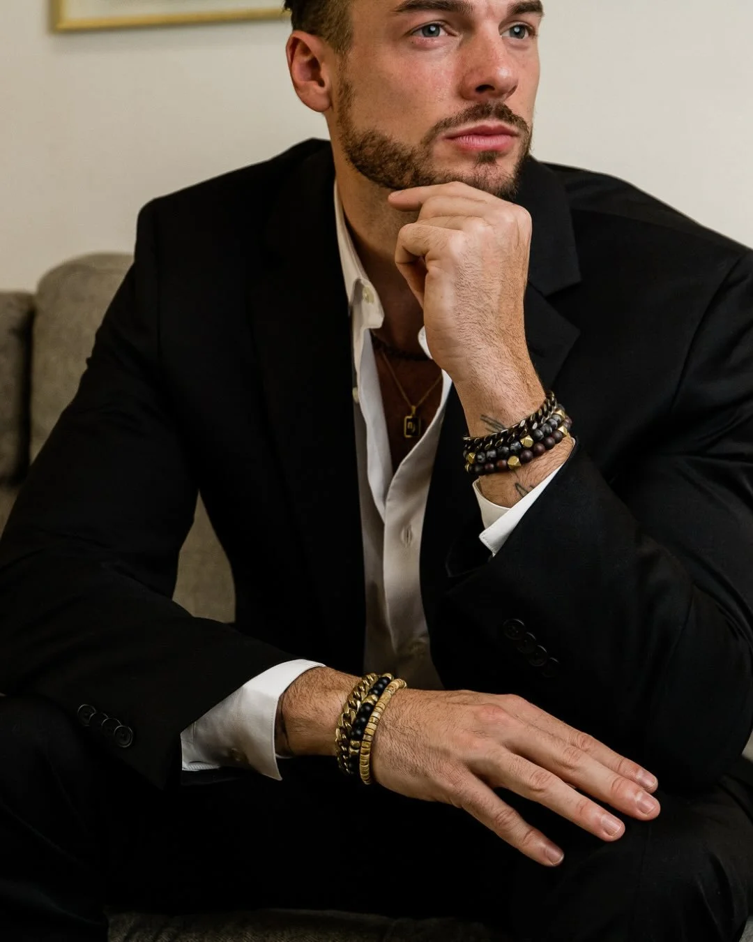 Gifts he didn&rsquo;t know he wanted &mdash; made for the confident man. Want it curated for you? Reply &ldquo;GENTLEMAN&rdquo; and we&rsquo;ll send you his personalized guide to your DMs. 

#Rachelnathanmen #Giftsforhim