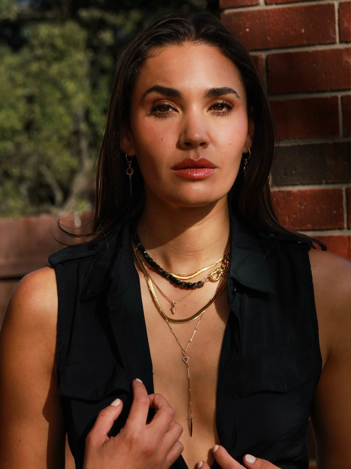 A stunning adornment for your most glamorous evenings. Enter your lariat era.

Discover the full collection via link in bio 

#rachelnathan #rachelnathandesign #lariatnecklace