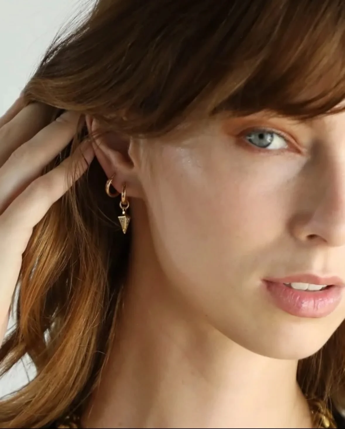 Edge or elegance? Don&rsquo;t worry, our earrings capture both at once.
Created for expression, with statement styles alongside refined classics made for every occasion and every version of you.

Explore the full earring edit at the link in bio.
#rac