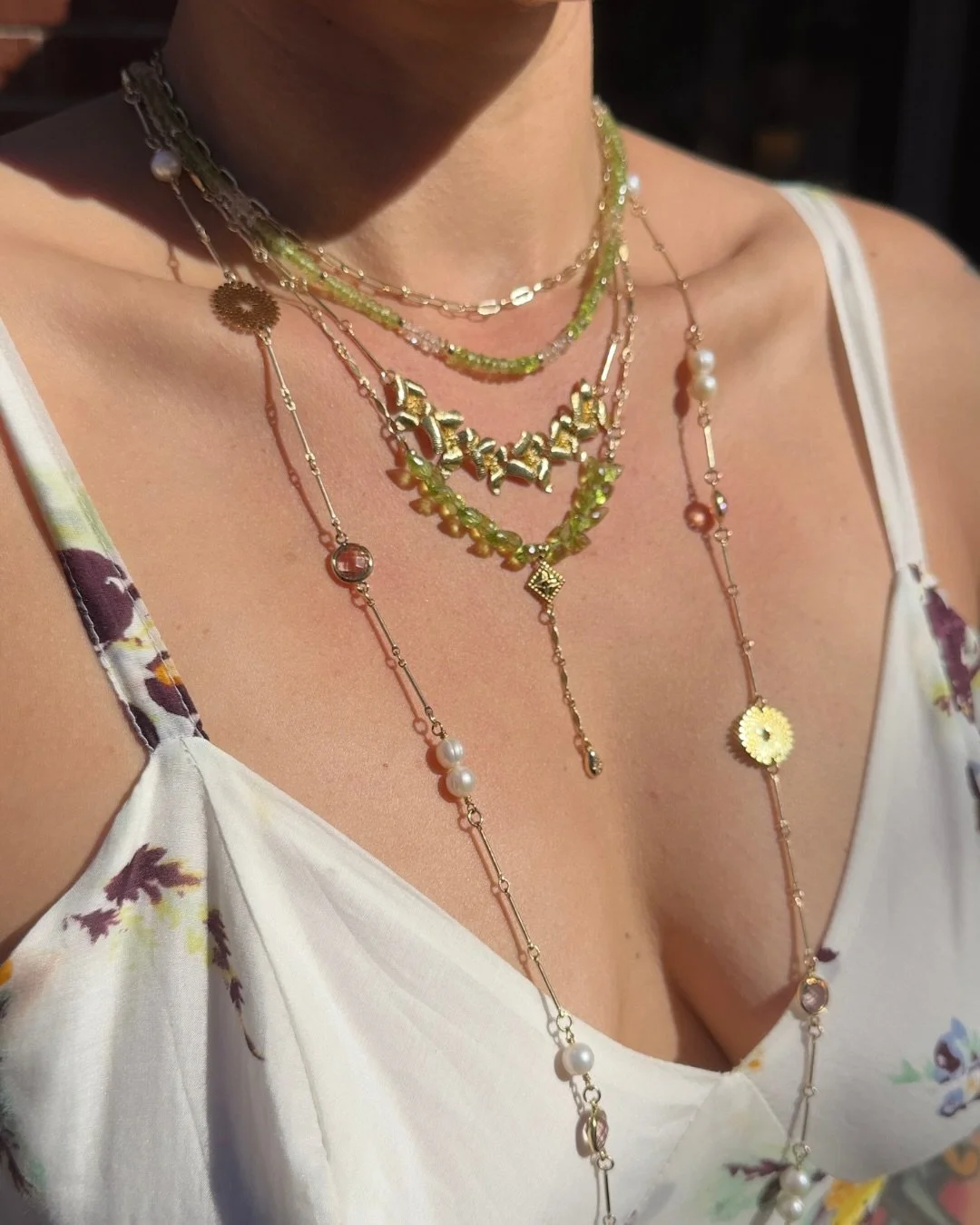 August babies, this one&rsquo;s for you.
Peridot is loved for its vibrant green glow and symbolism of joy, abundance, and new beginnings. Whether you&rsquo;re celebrating a birthday or simply drawn to its luminous beauty, our handcrafted Peridot neck