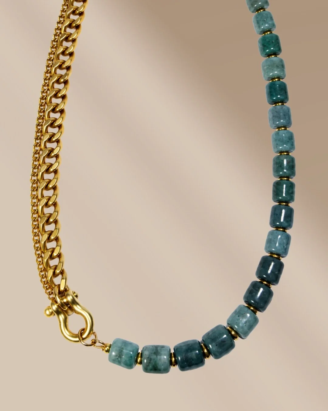 Our Best-Selling Style Just Got a Stone Upgrade

New shackles of the season just landed, and they are waiting for you. Find your new favorite today

#rachelnathan #falljewelry #shacklejewelry #statementjewelry