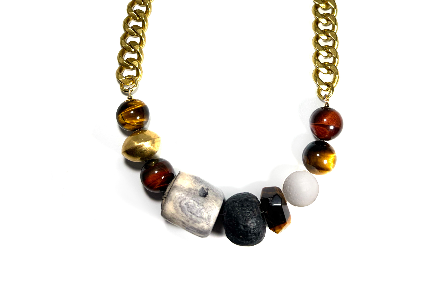 bone tigers eye detail.png