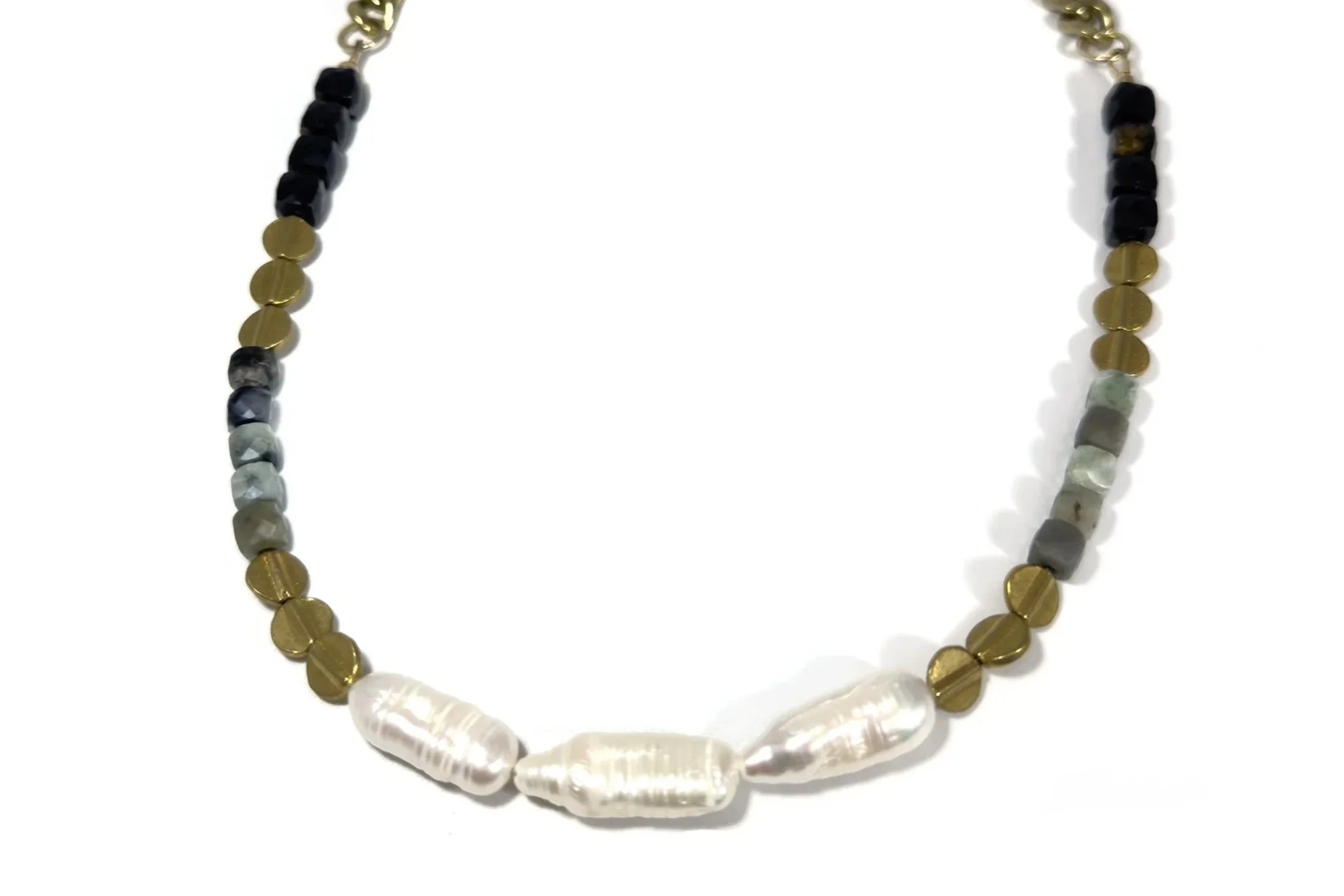 BIWA PEARL & EMERALD CUBES