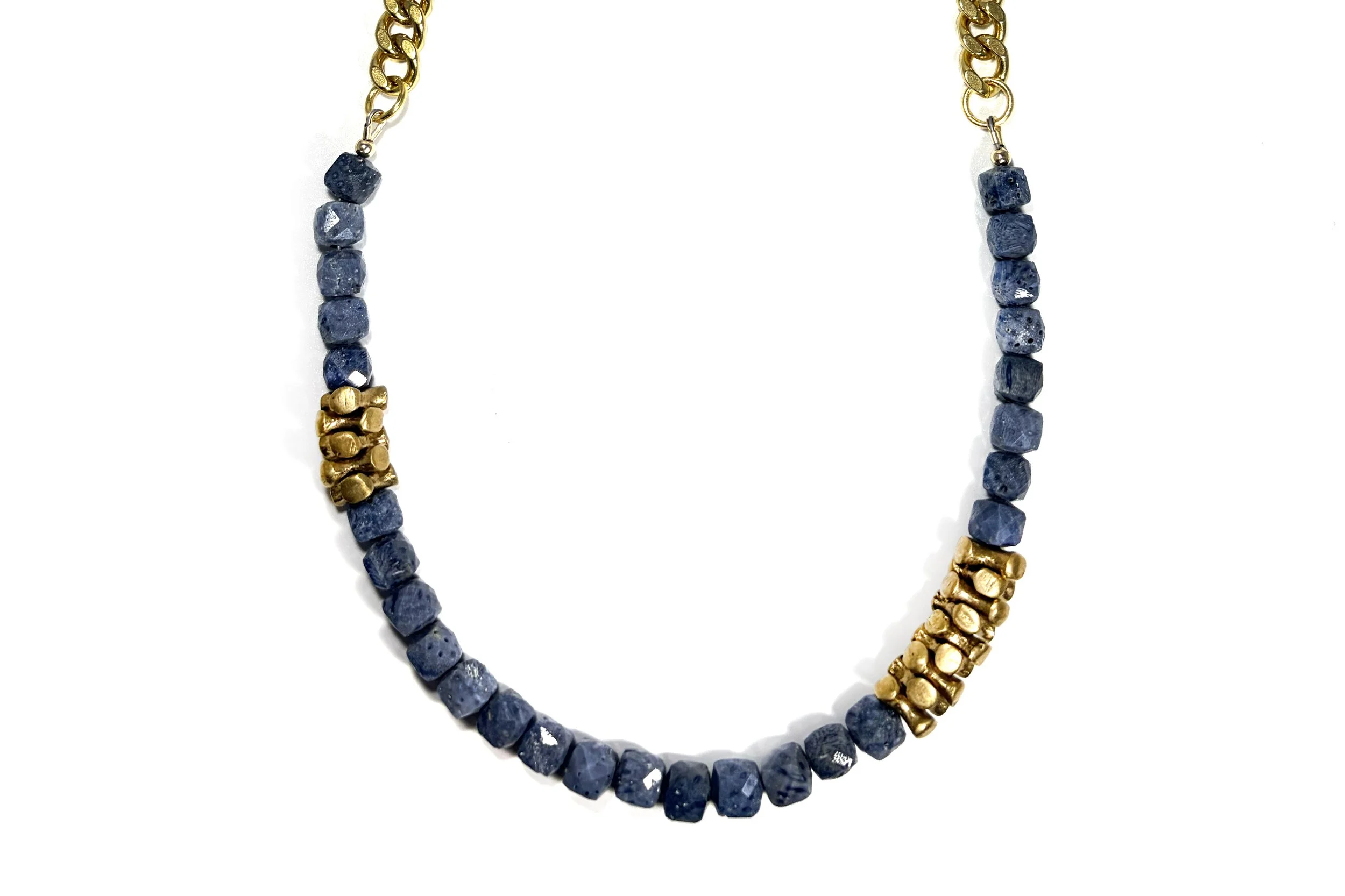 BLUE SPONGE CORAL & JAX BEADS NECKLACE (LIMITED EDITION)