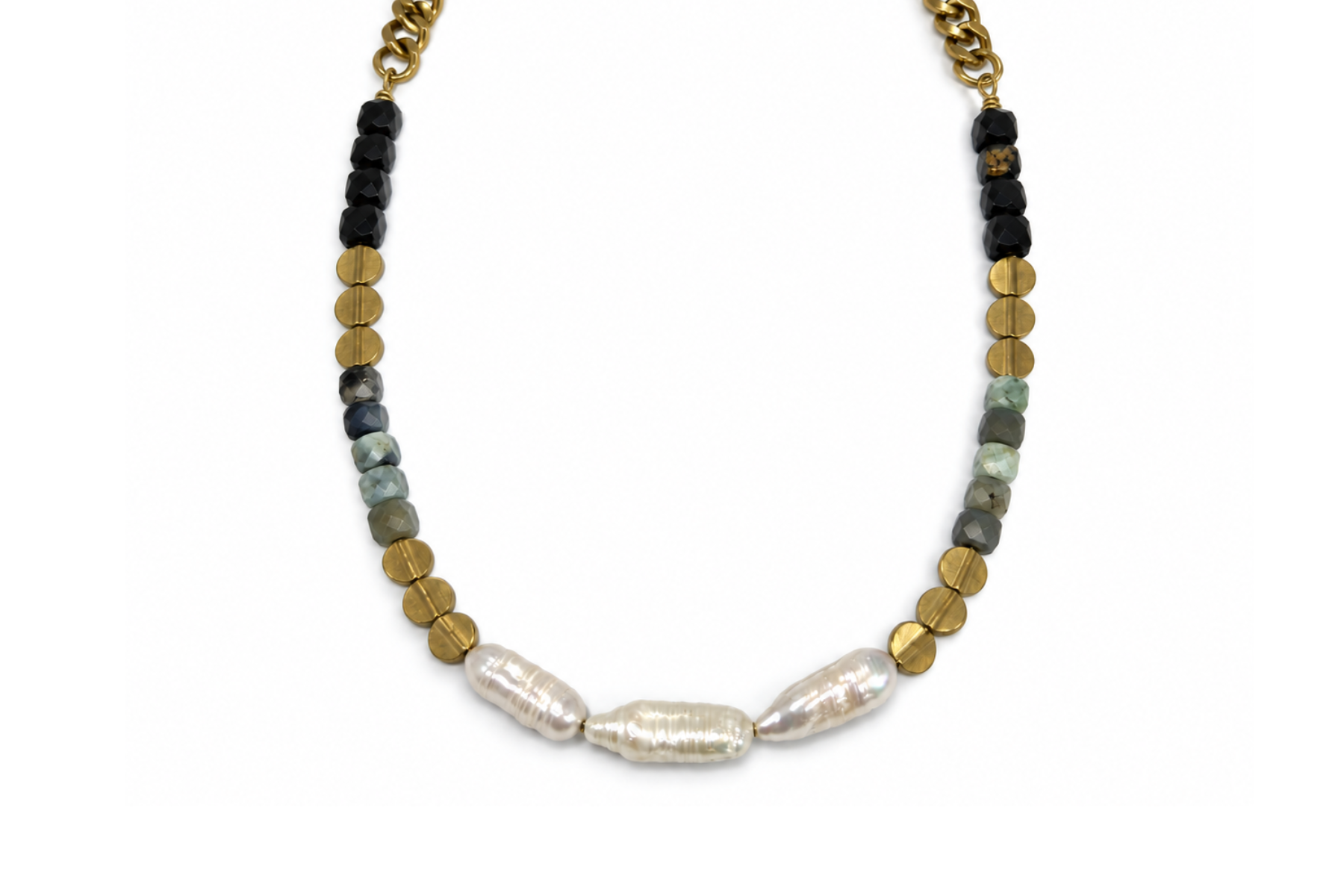 BIWA PEARL & EMERALD CUBES NECKLACE