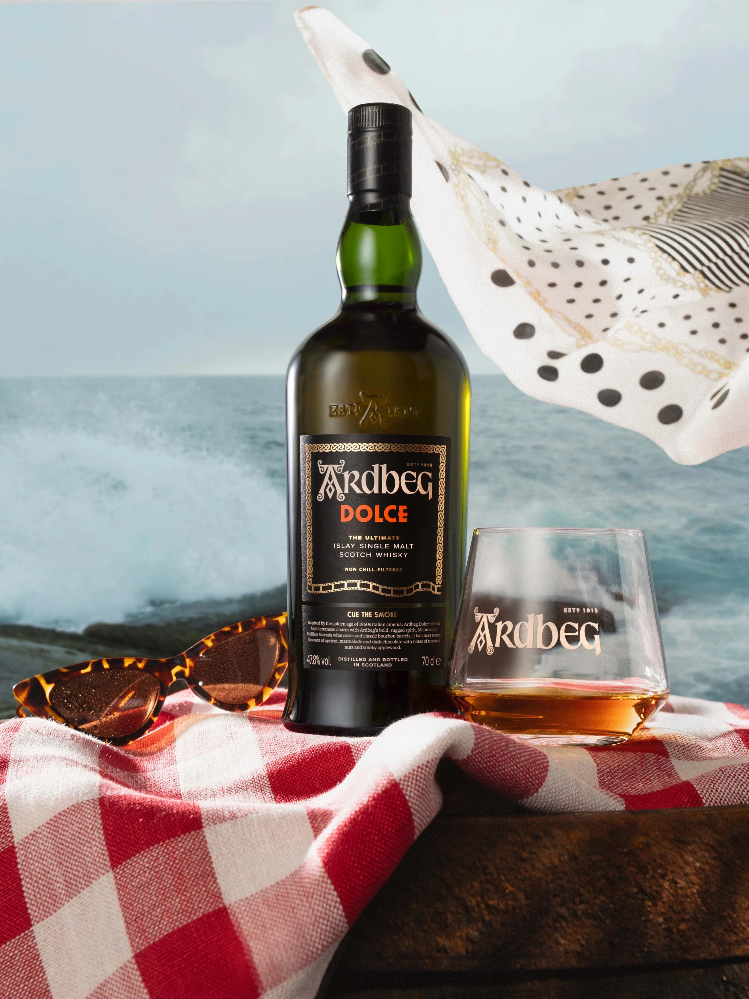 Ardbeg_'Dolce'Bottle&DramBarrelScarfV2-2.jpg
