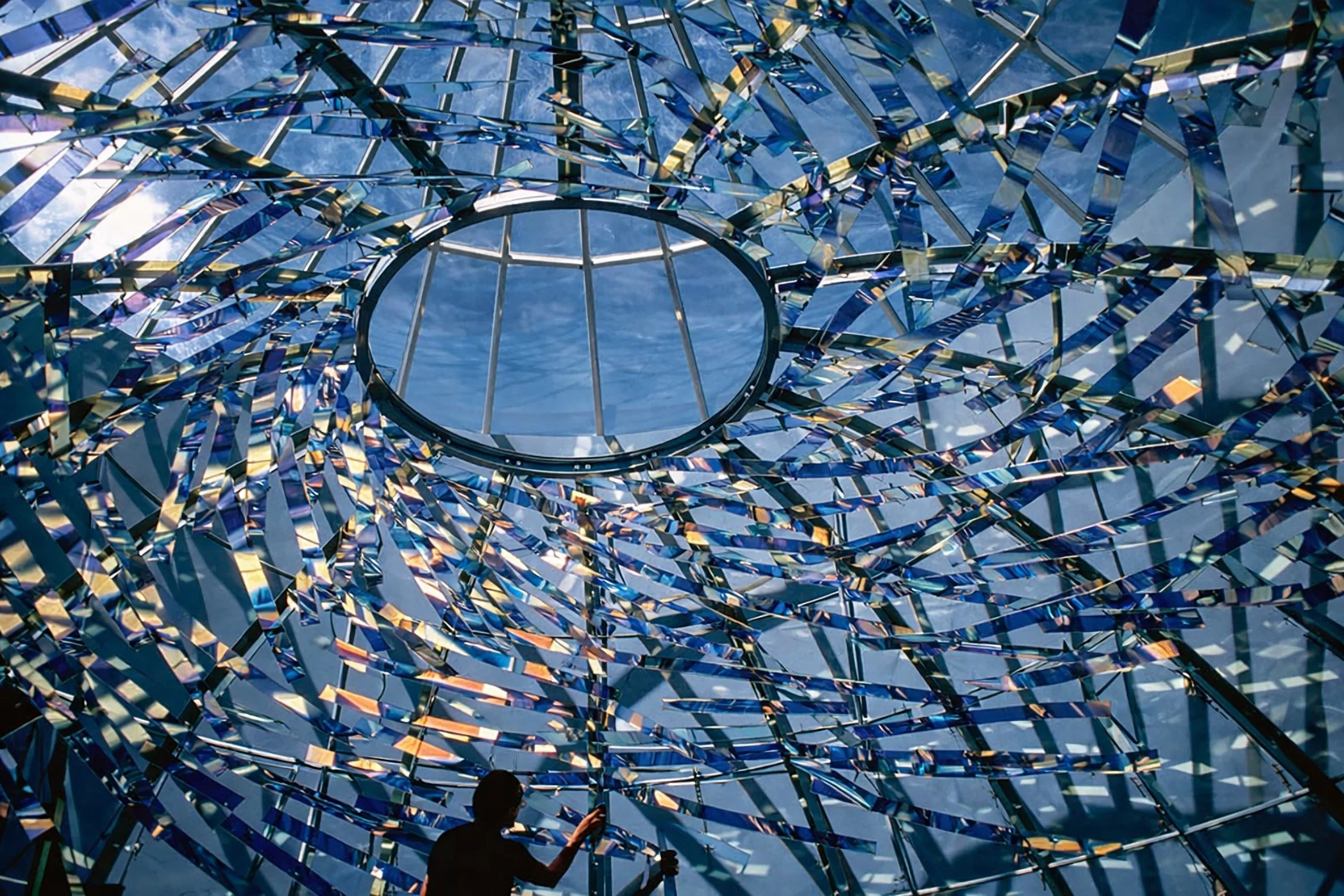 Luminous Glass Bridge model. A project for Marin County (U.S.A.)