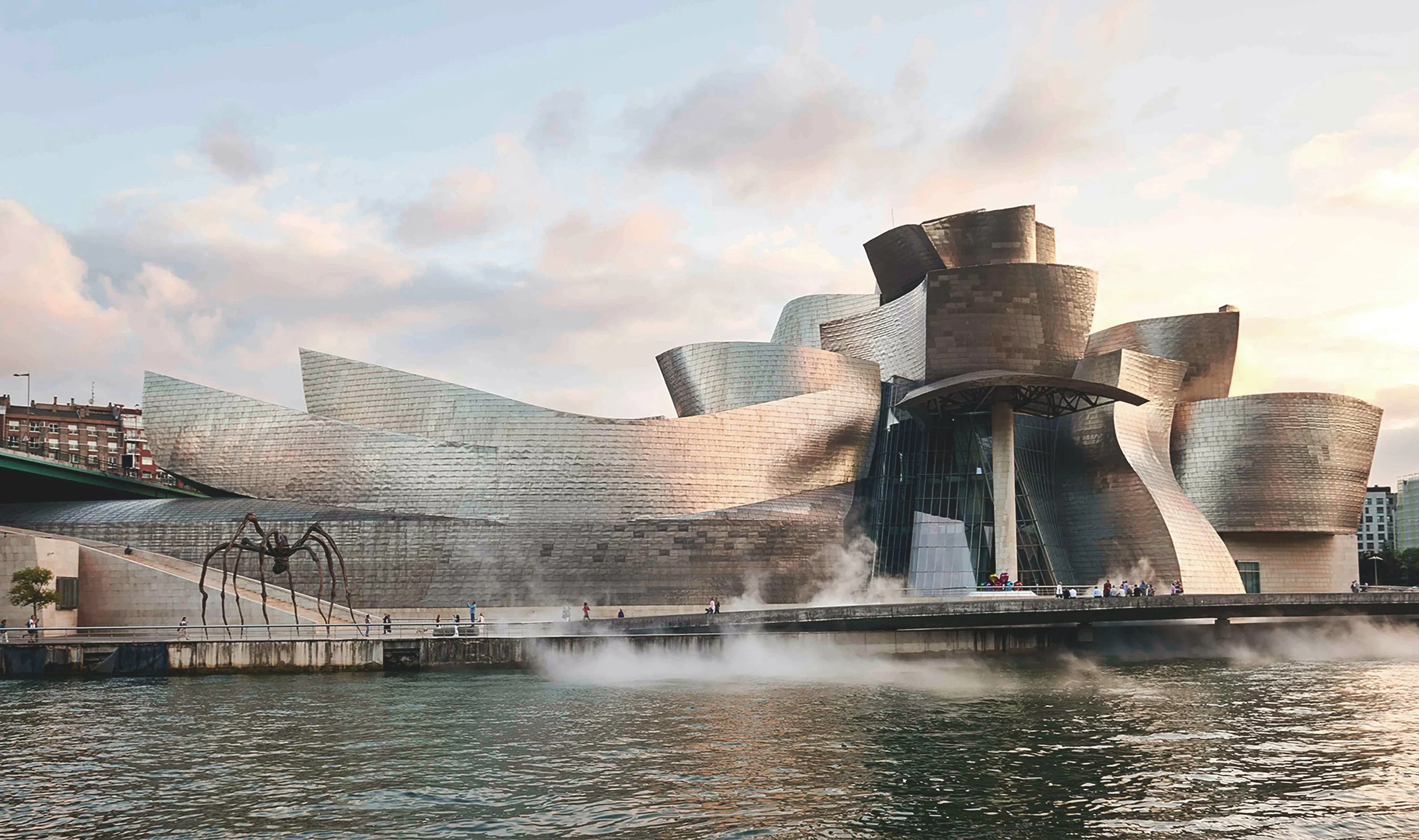 Exterior view of the Guggenheim Museum, Bilbao, Spain 