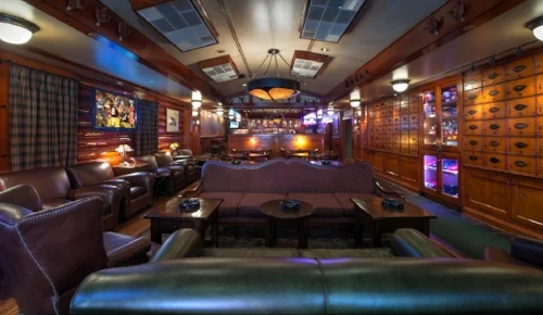 Shellys-main area.jpg
