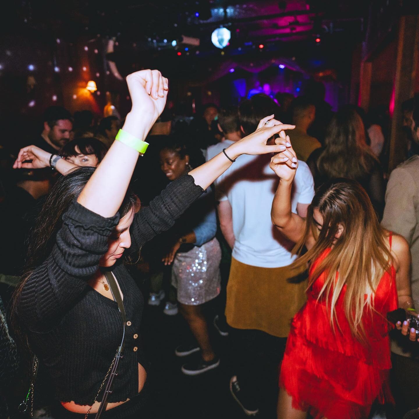 Tag your dancing partner and secure your spot for the next @feelgoodinc.club at @thevirgilbar on Saturday April 8th! 

RSVP for free entry before 10:30!

feelgoodinc.club/rsvp