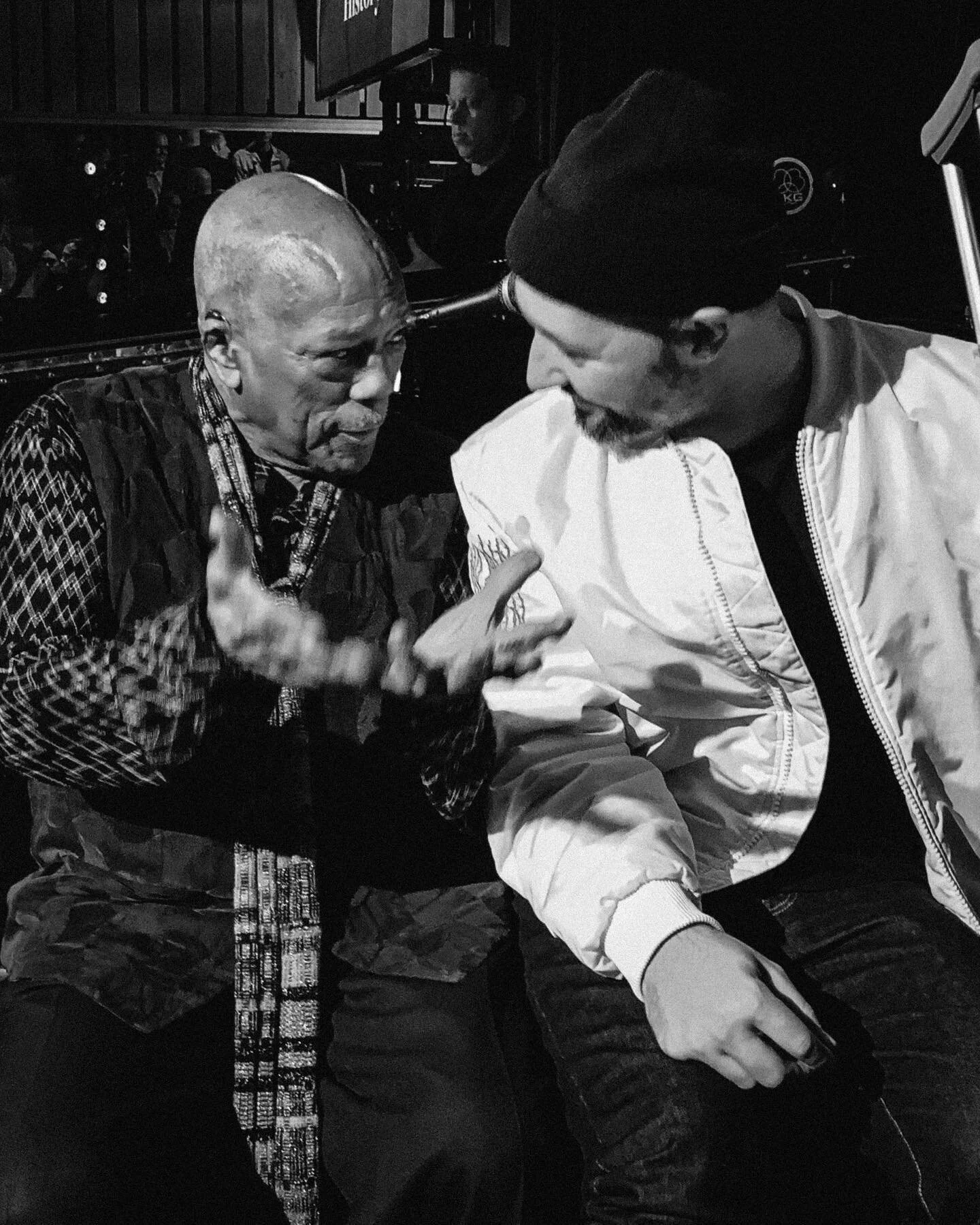 What a surreal experience 😮@quincydjones has been one of my biggest influences for as long as I can remember. Thank you Q for sharing your wisdom. So many moments! Thx to @capitolrecords, @akgaudio, and @leib for an amazing night!