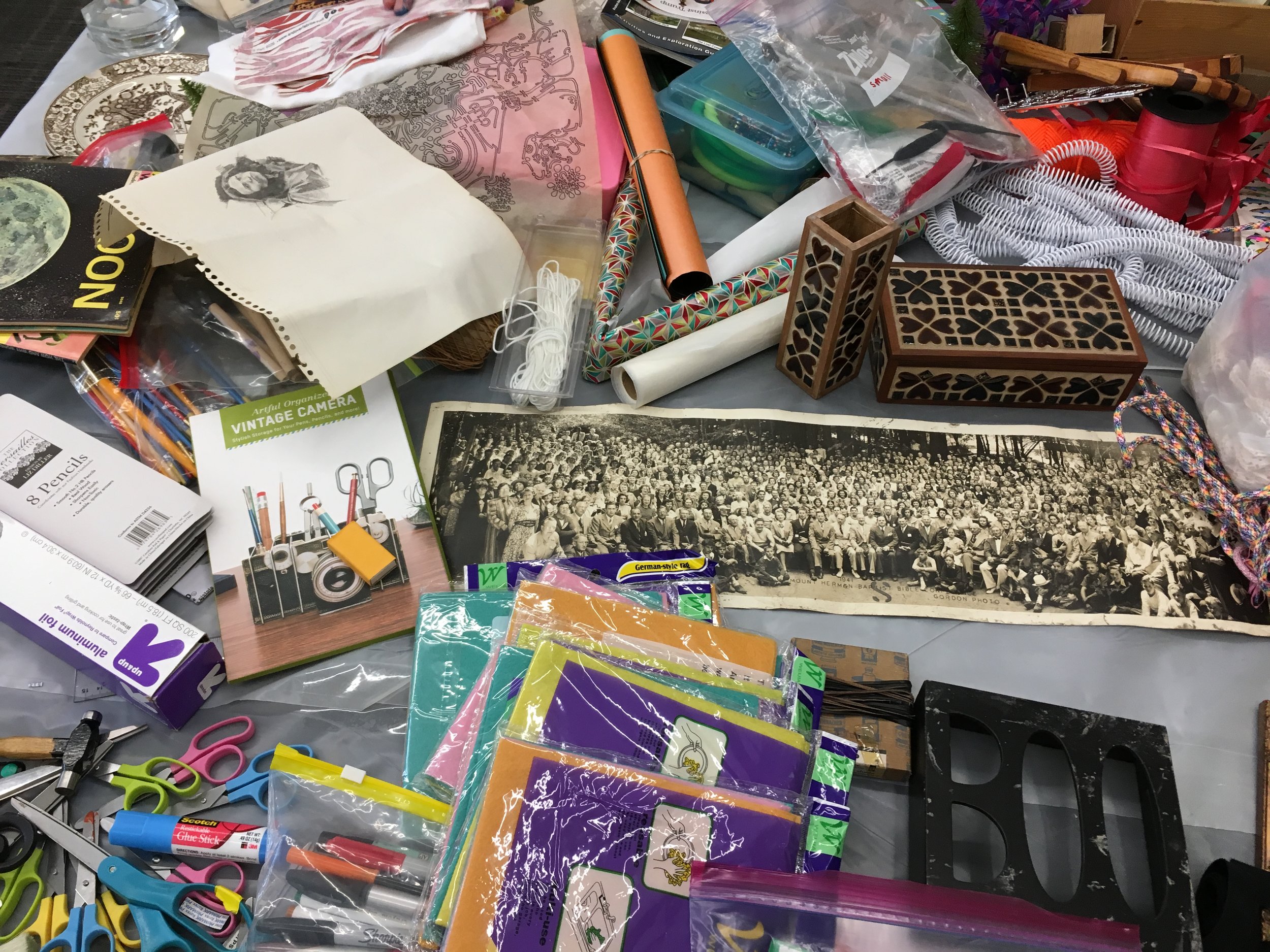  For this program, Pebworth returned to Recology SF to source a sampling of recycled materials for participants to incorporate into collaged creations. 