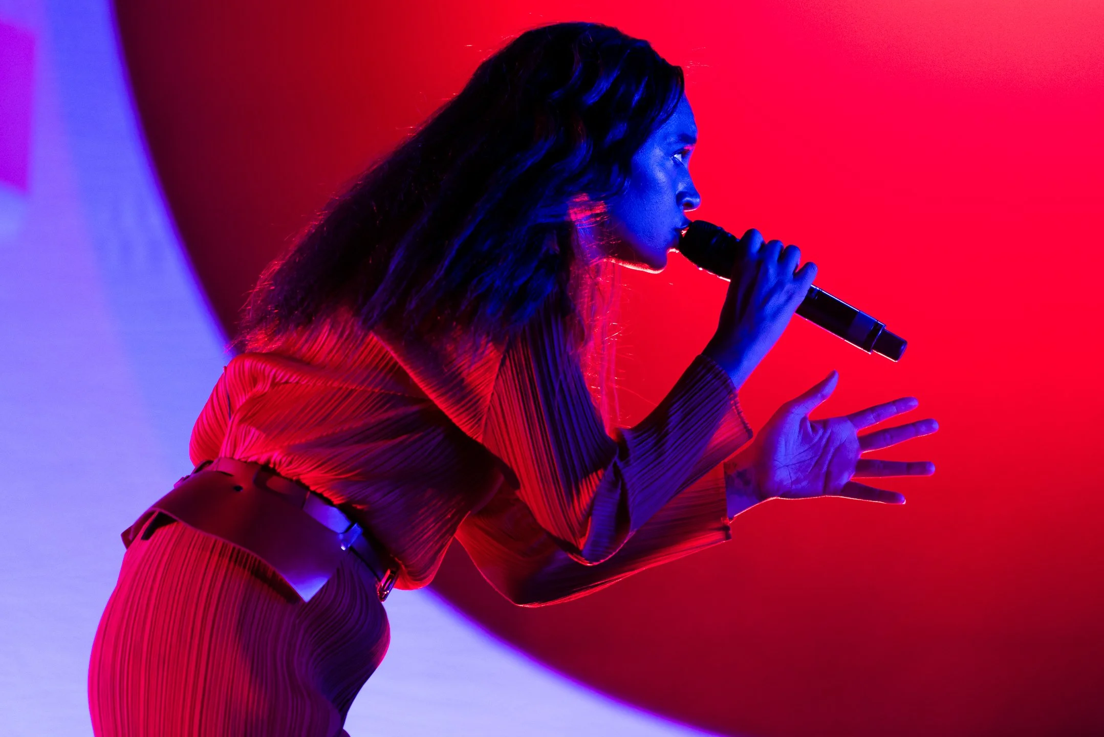 Solange+singing+at+Bumbershoot+Music+Festival+at+Seattle+Center+Washington+2017.jpg
