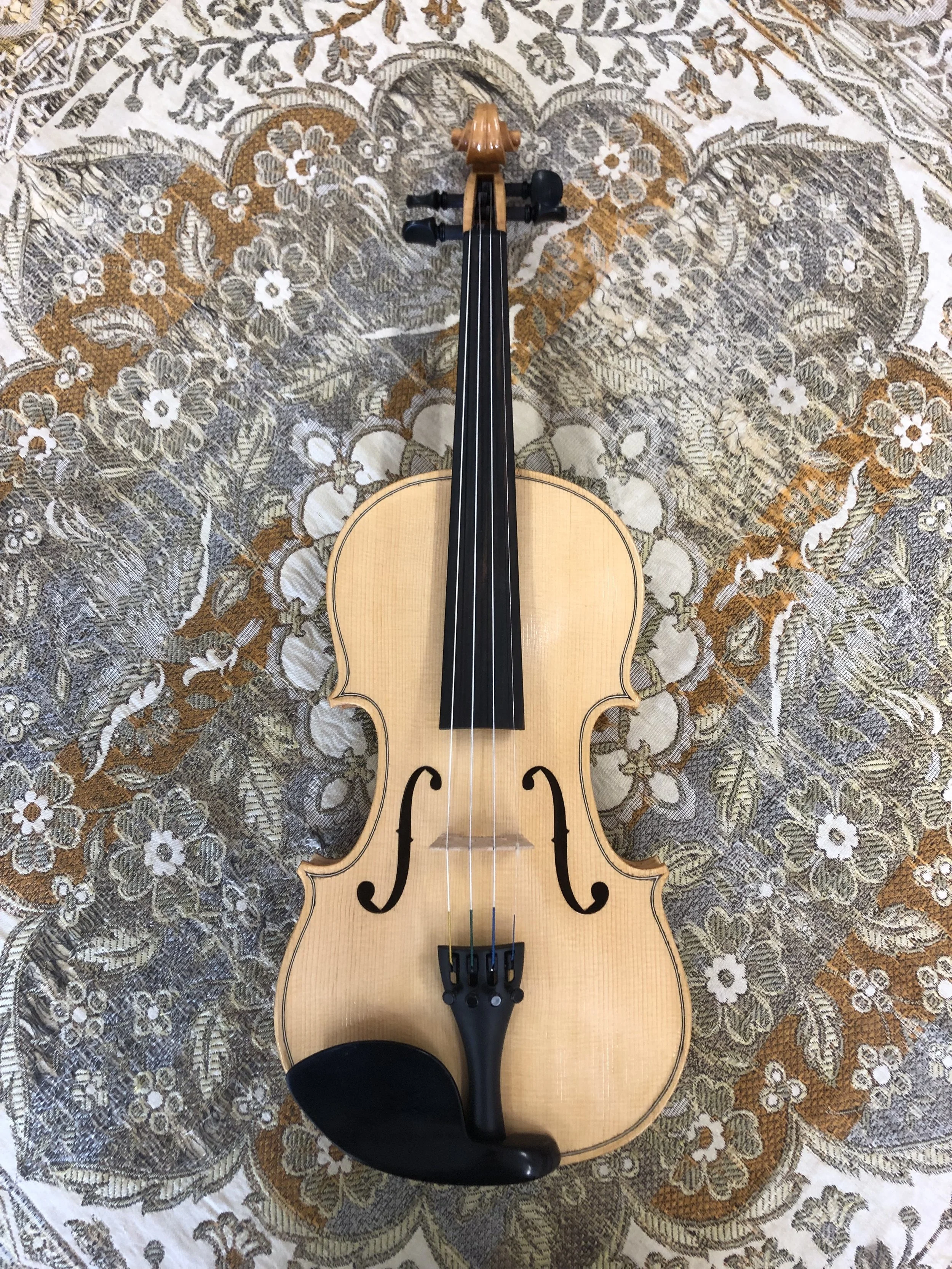 Tulsa Strings Violin Shop - Novelli Model Violin Top.jpg