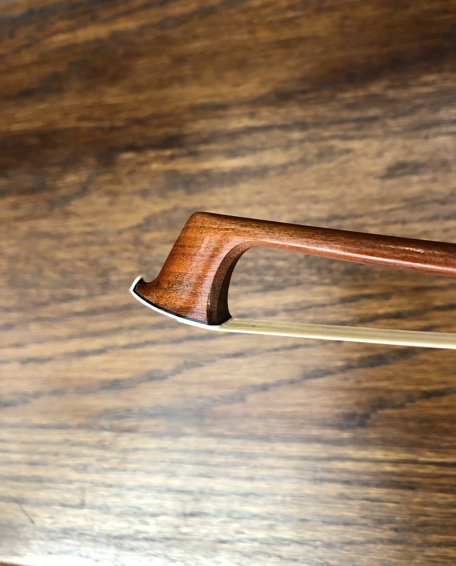 Stræde Tyr Synslinie Victor Bernard Violin Bow — Tulsa Strings Violin Shop