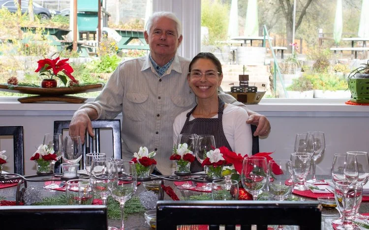Dan+&+Therese+Martin+-+in+the+kitchen.jpg