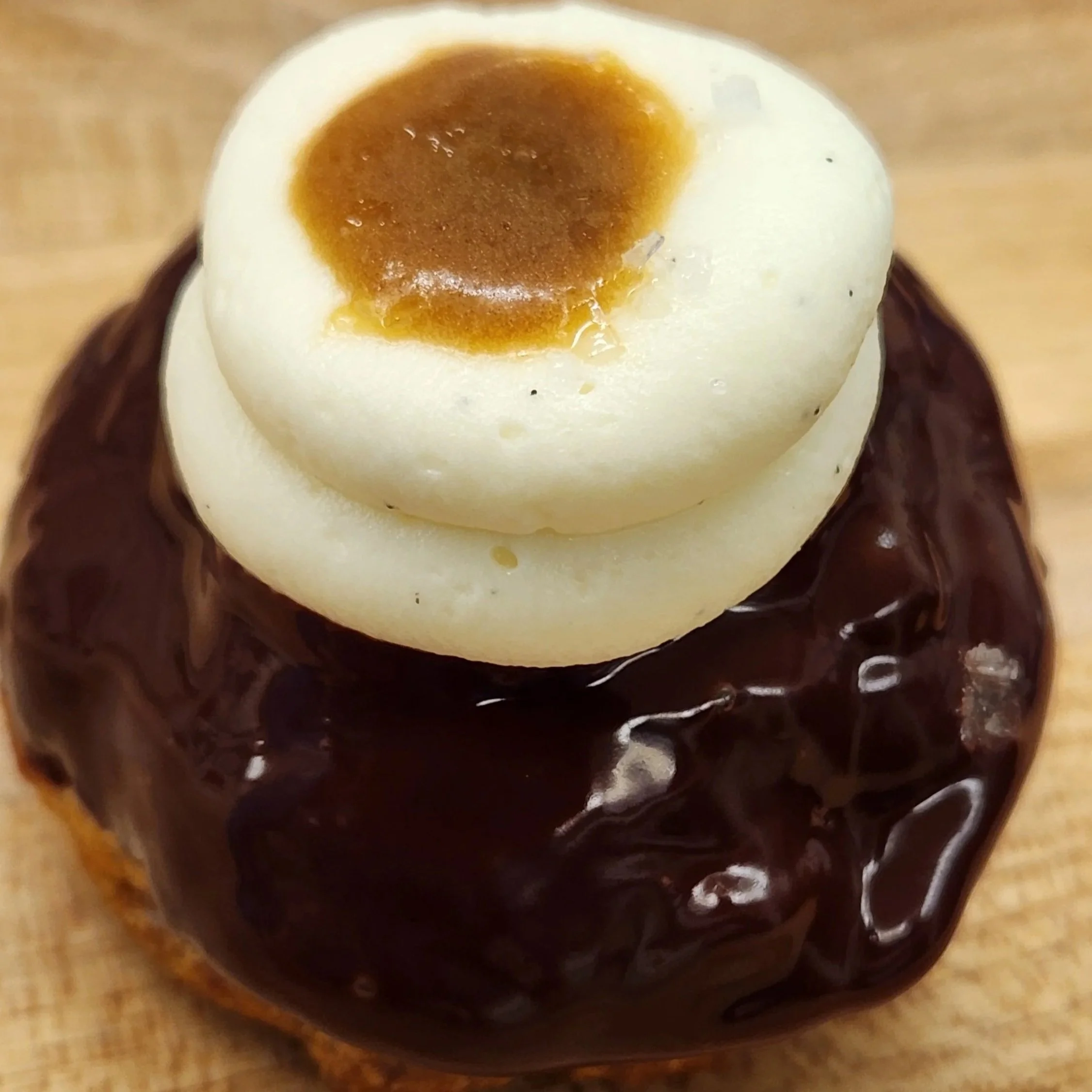 chocolate+salted+caramel+profiterole.jpg